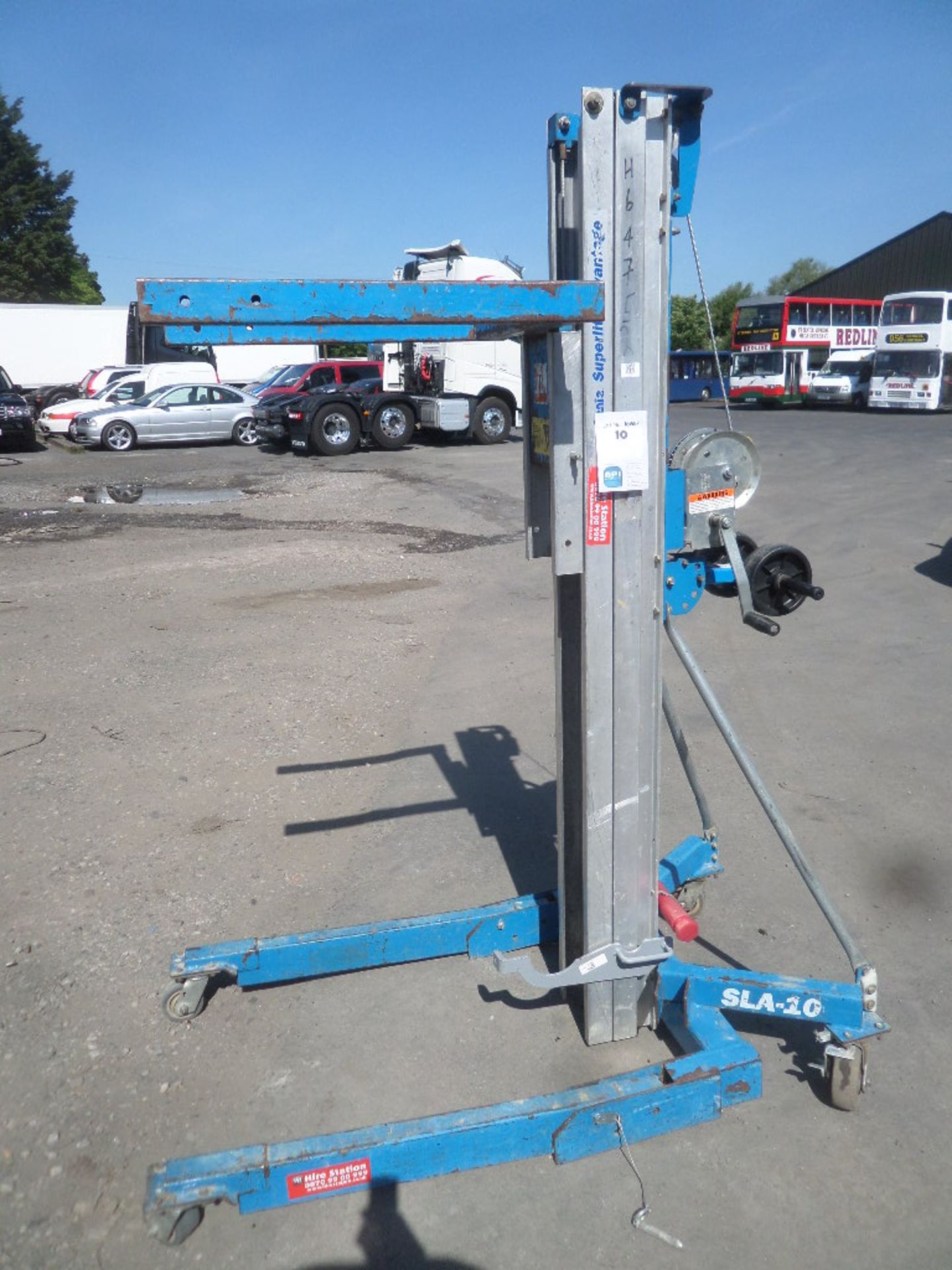 GENIE SUPERLIFT ADVANTAGE SLA 10 {027264} 454KG LIFT/STACKER 10 MANUAL Max load it can lift is 454kg