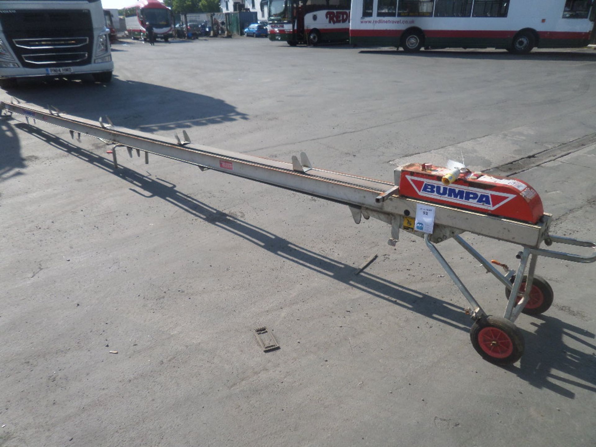 MACE BUMPA {026760} TILE LIFTER 8M - 110V Tested and no power there.