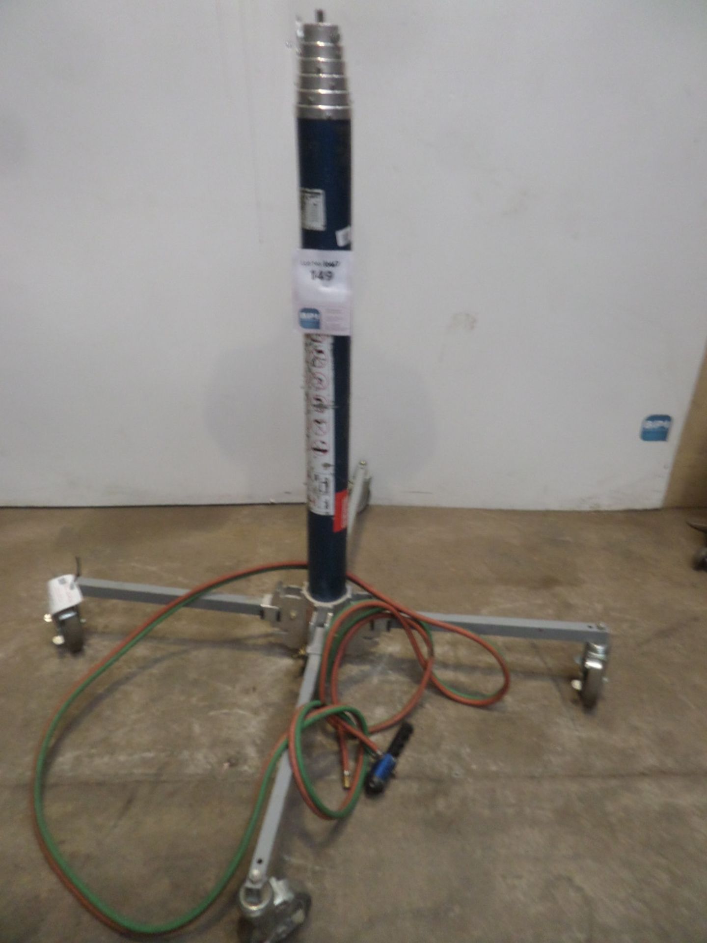 GENIE SUPER HOIST GH5.6 {028078} GAS OPERATED GENIE LIFT Tested with air line and reaches 5.6mtrs -