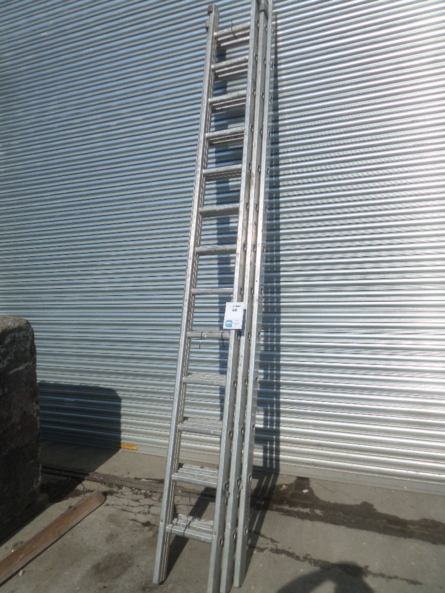 UNKNOWN  {027512} LADDER TRIPLE PUSH UP 3.6m Tested and are working well.