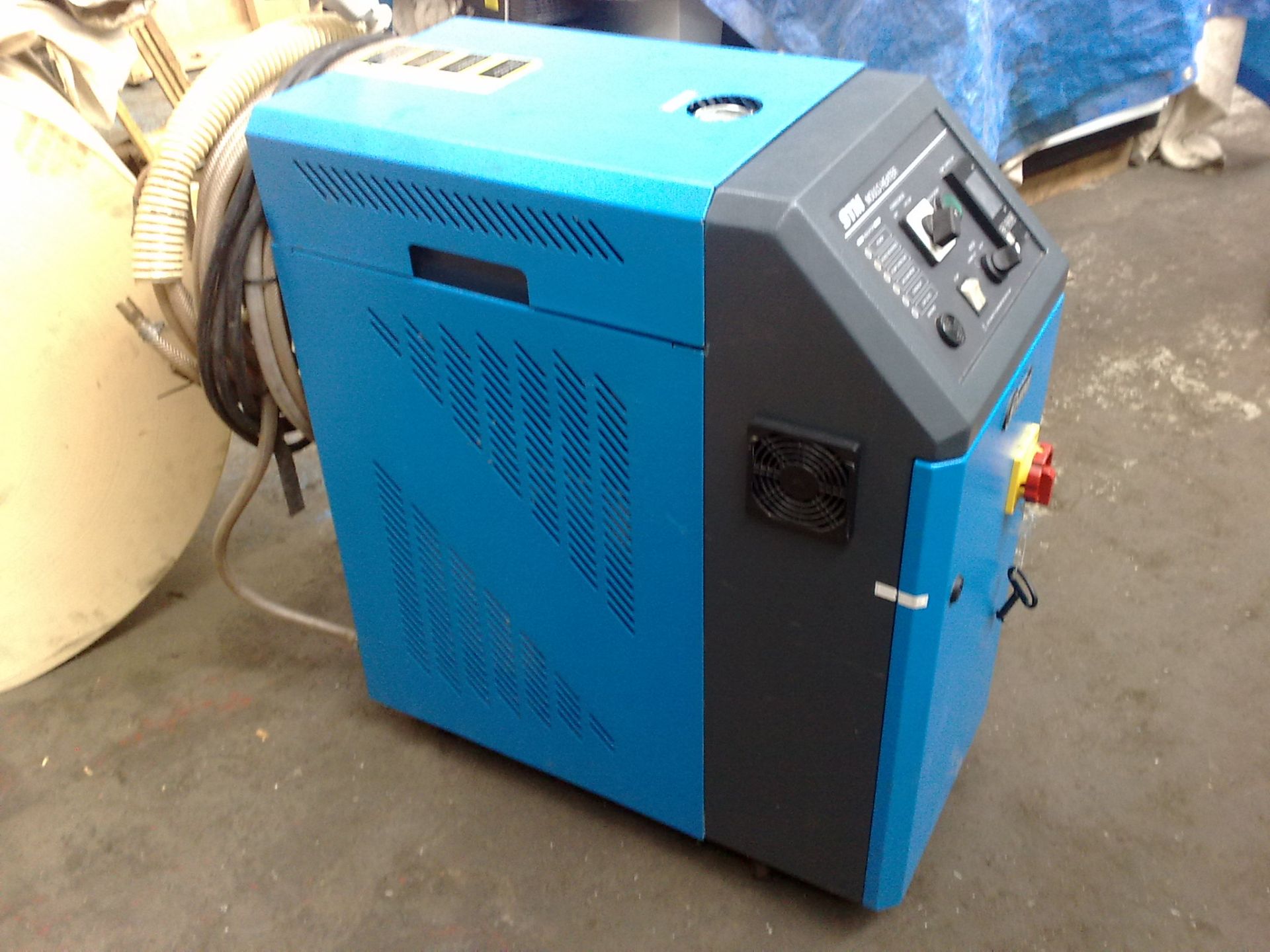 SHINI mod STM-907-W/O, hot water circulator, year 2008, 9.5kW