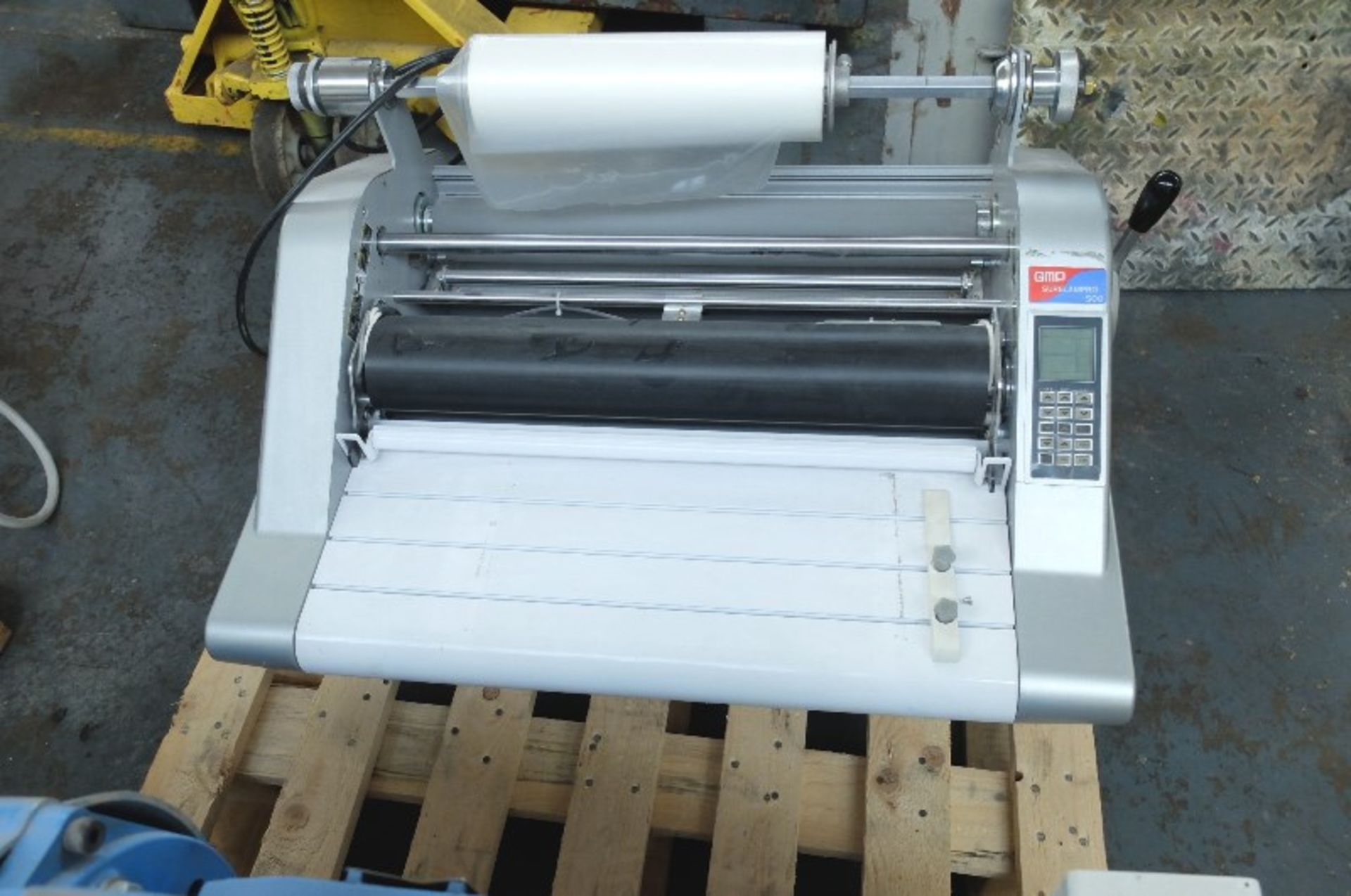 GMP SUPERLAM LAMINATOR Touch button controls with programmable memory, Speed 7meters per minute, Hea - Image 2 of 3