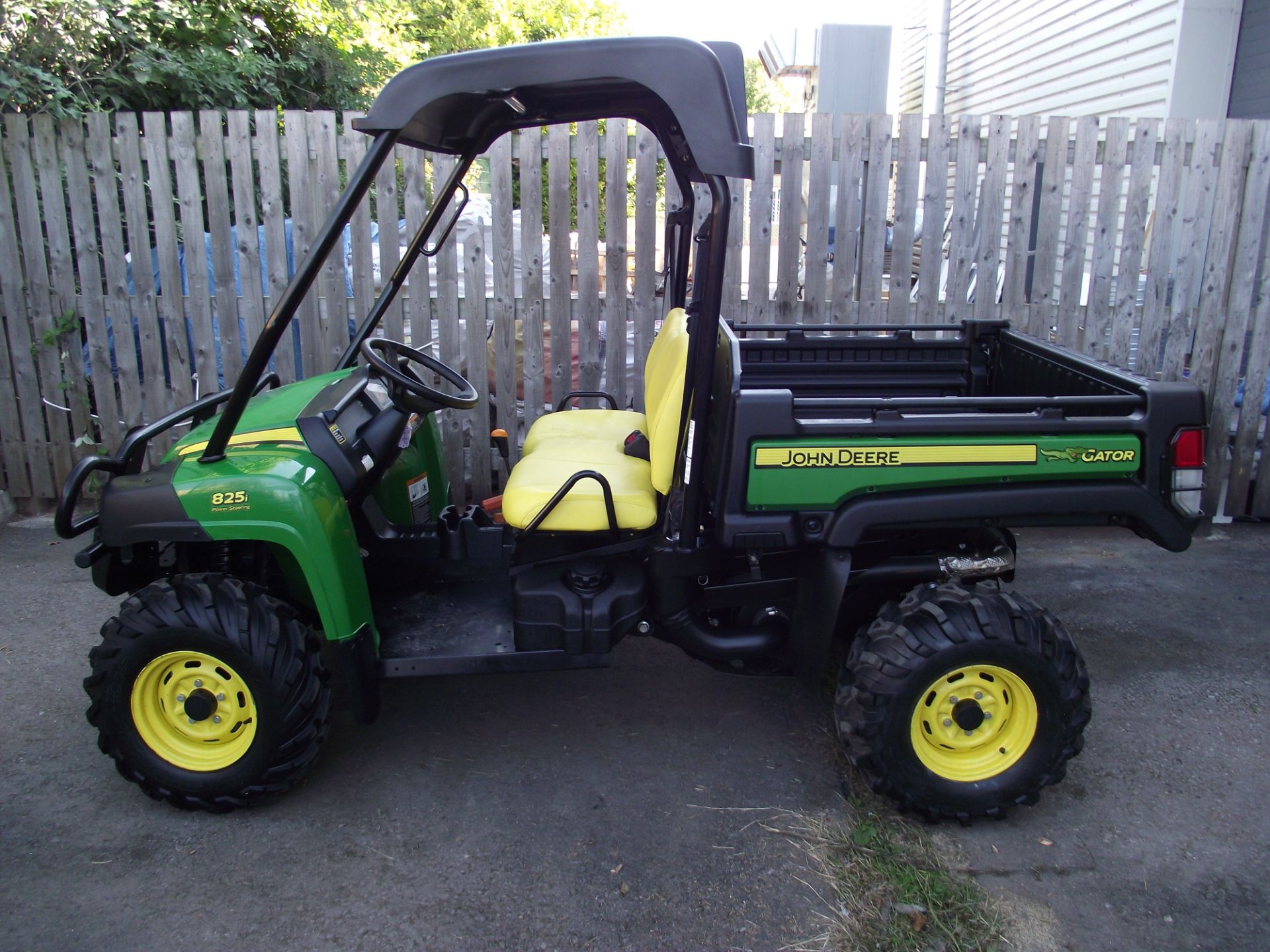 2013 John Deere Gator XUV 825E - Image 2 of 8