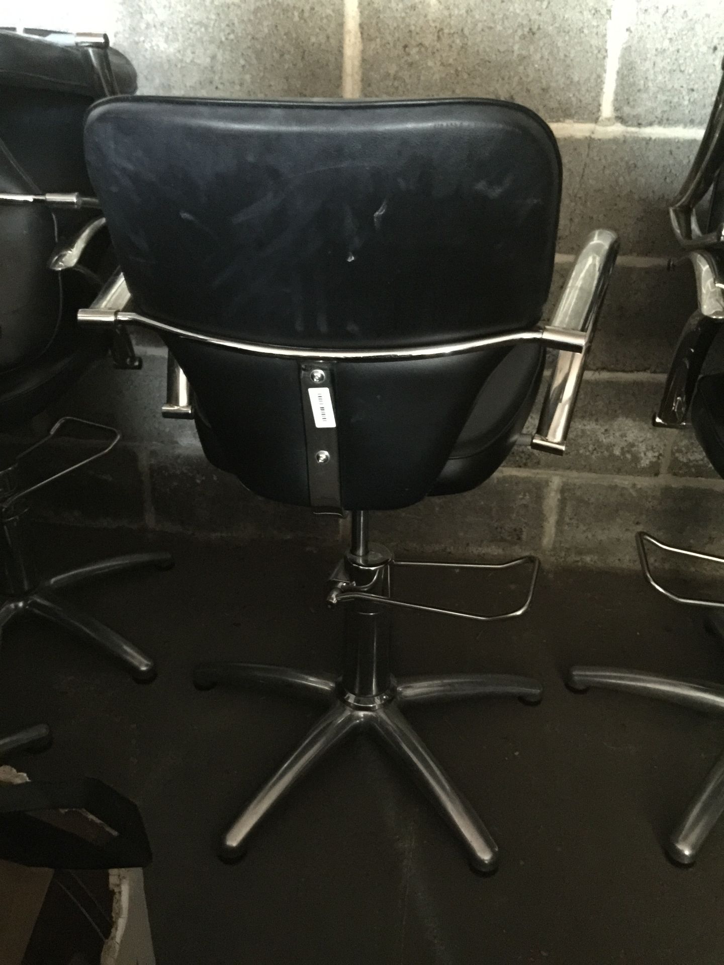 Salon Chair - Adustable height.  Black and Chrome.  Good condition, but in need of a clean.  One arm - Image 4 of 4