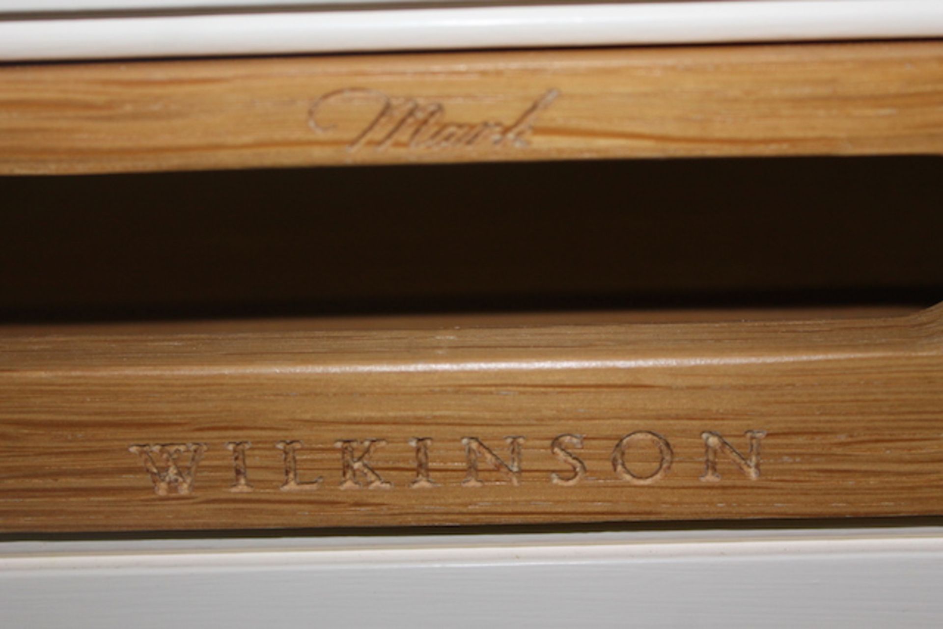 Cook Ivory and Oak Kitchen - "Matk Wilkinson" - Image 3 of 19