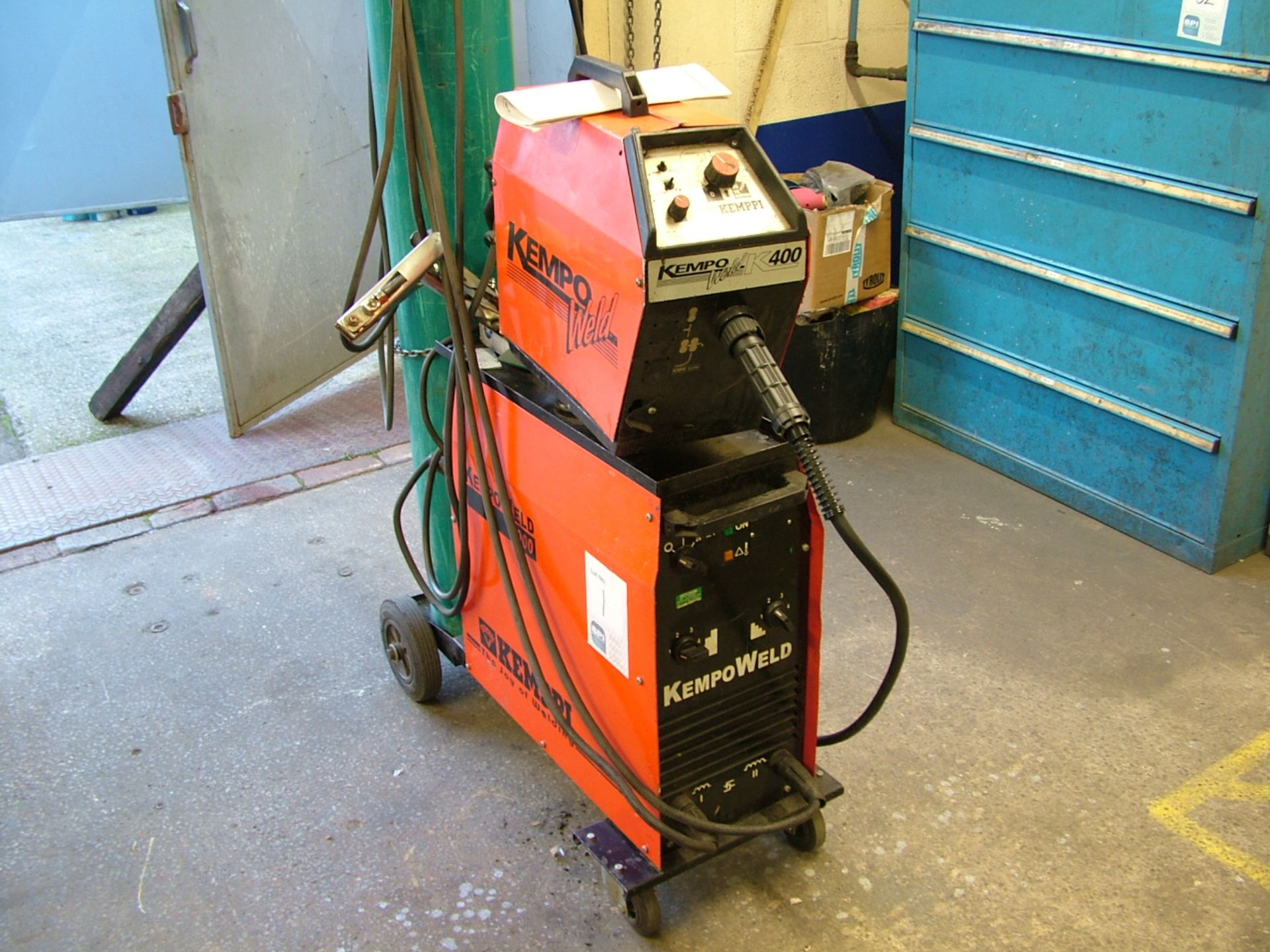 Kemppi Kompo Weld 4000 Mobile MIG welder with K400 Wire feed & weld torch. Gas bottle not included.