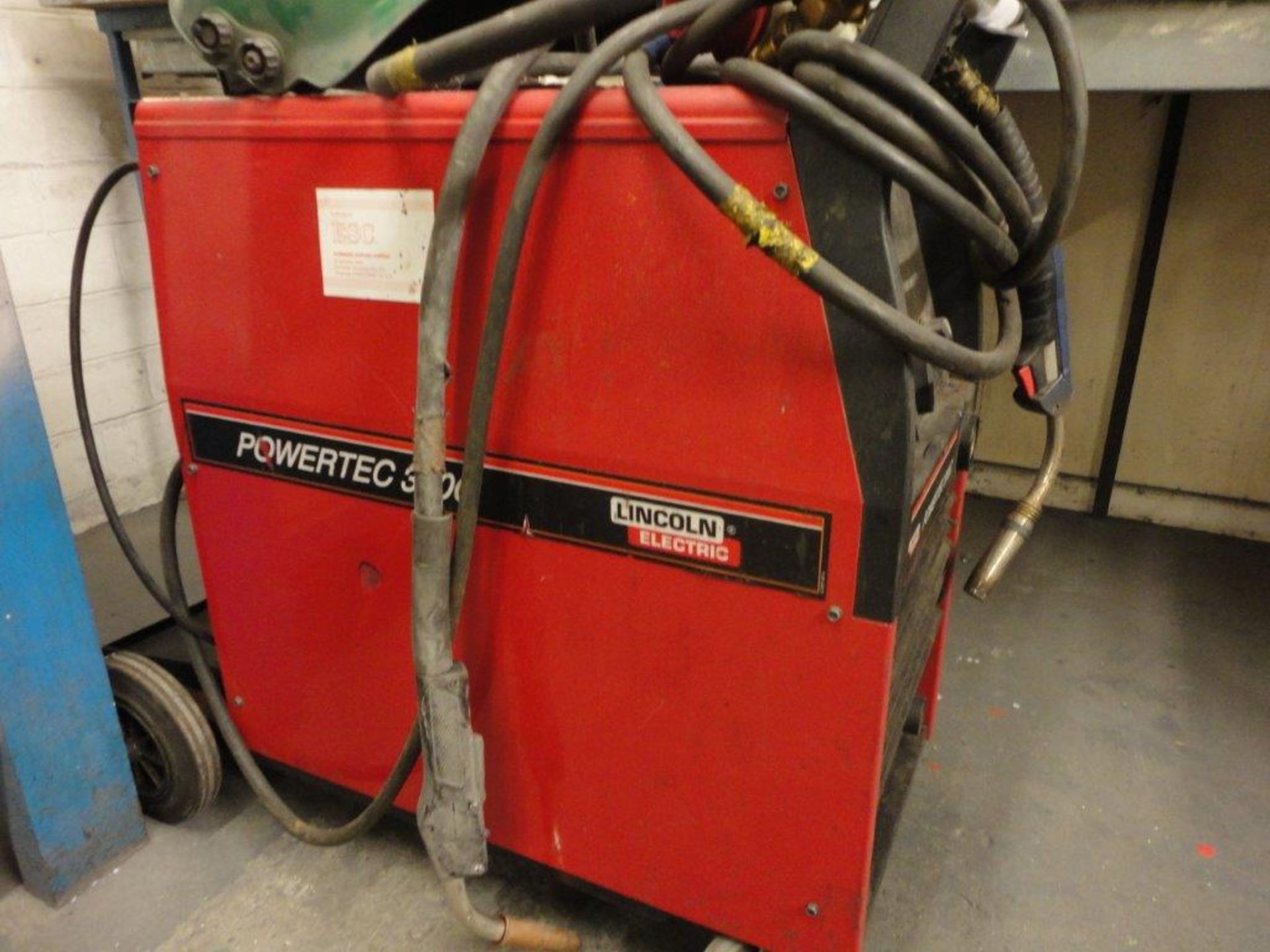 Lincoln Electric Powertec 300C MIG welder. 415V