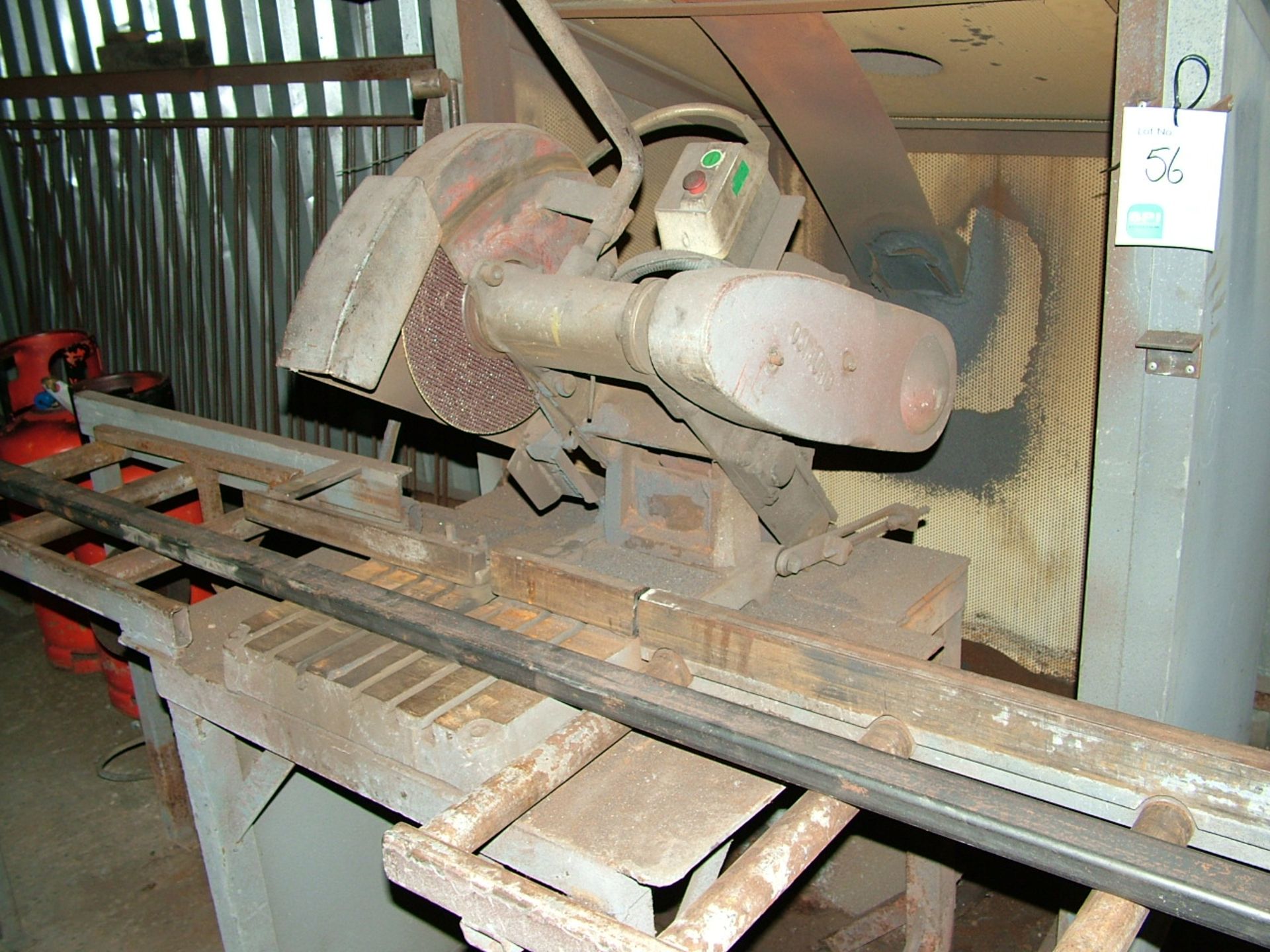 Osmond 300mm diameter abrasive chopsaw with infeed and outfeed conveyors and 4 boxes of cutting disc - Image 2 of 2