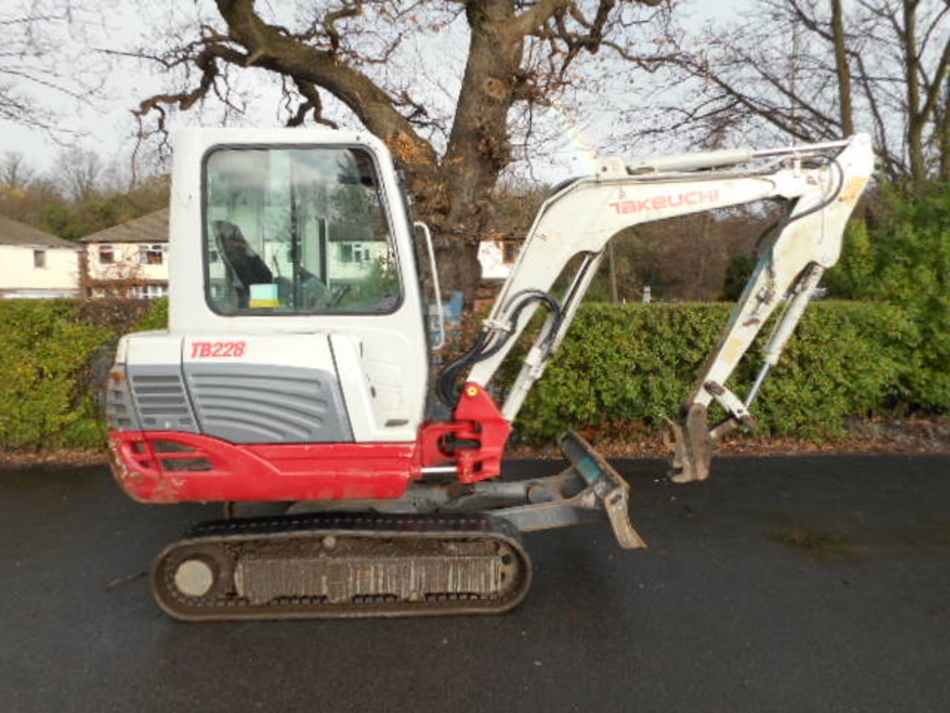 2012 TAKEUCHI TB228 EXCAVATOR (42853) - Image 2 of 7