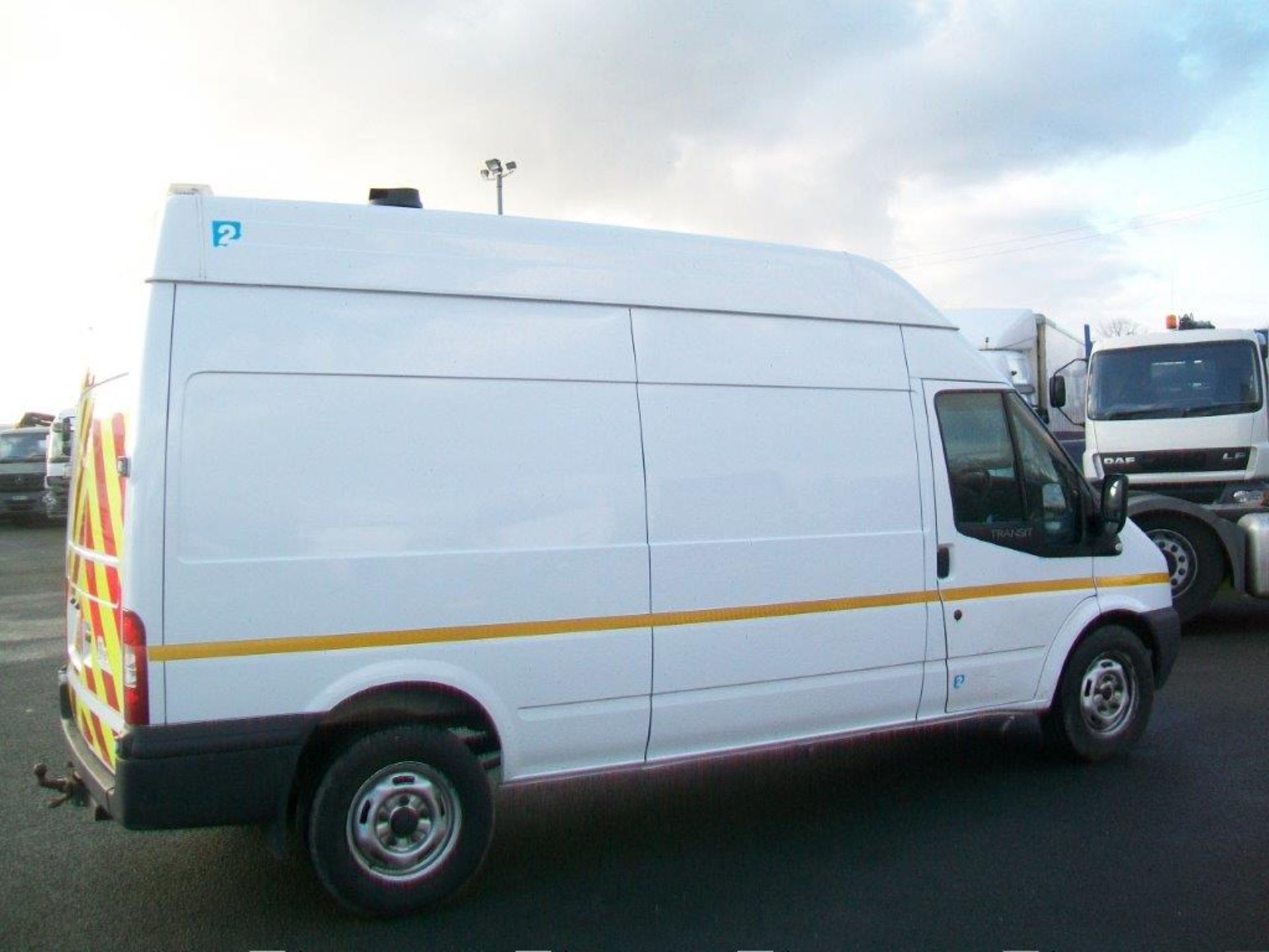 2013 / 13 Ford Transit 125 T350 Linesman Vehicle - Image 4 of 8