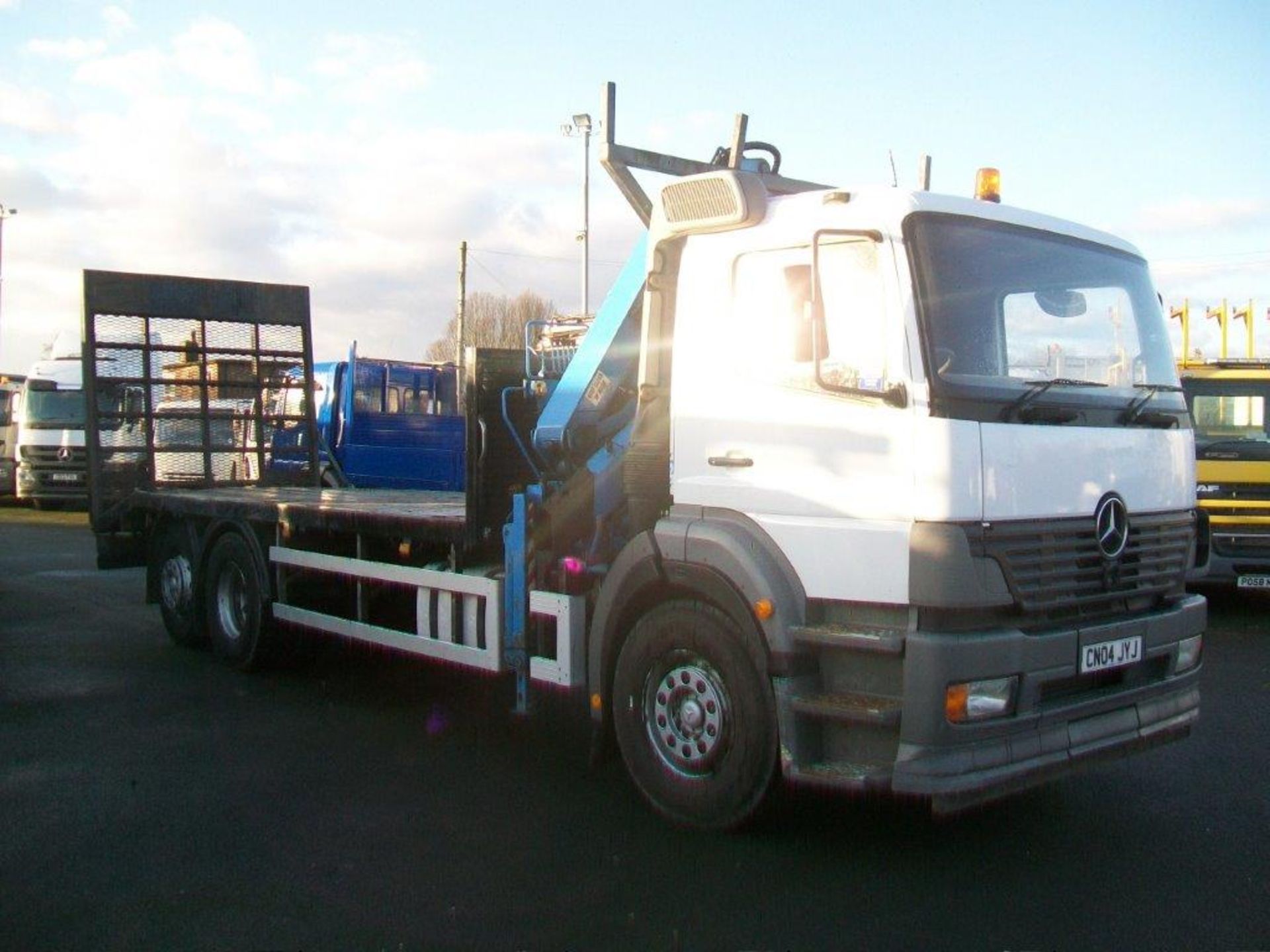 2004 / 04 Mercedes Atego 2528 fitted with Beavertail Plant Body and atlas 105.2 Front mounted crane