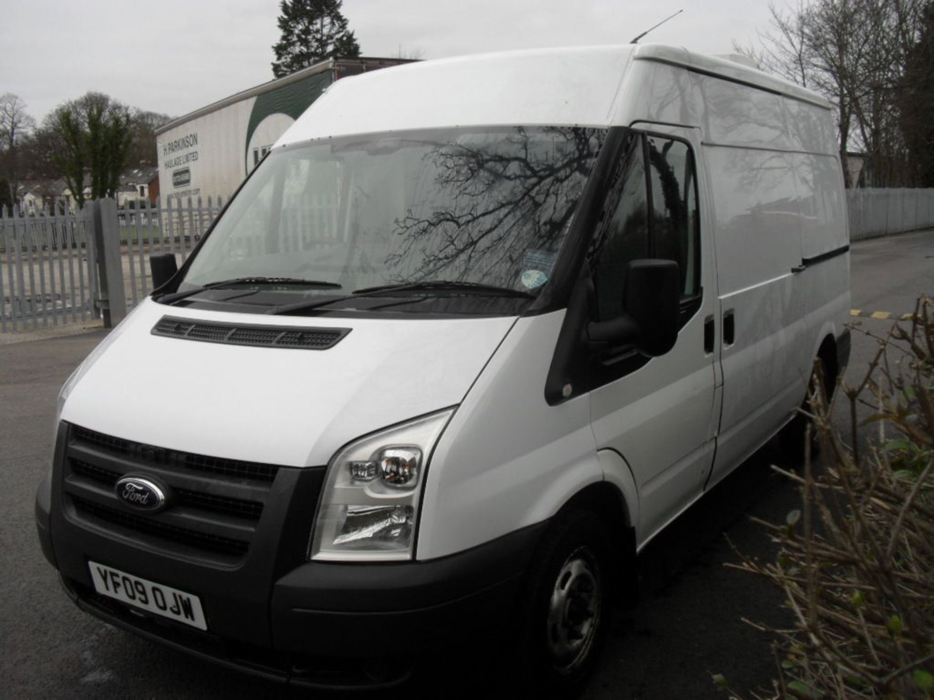 2009 / 09 FORD TRANSIT 85 T300 FWD FRIDGE / FREEZER VAN - Image 3 of 7