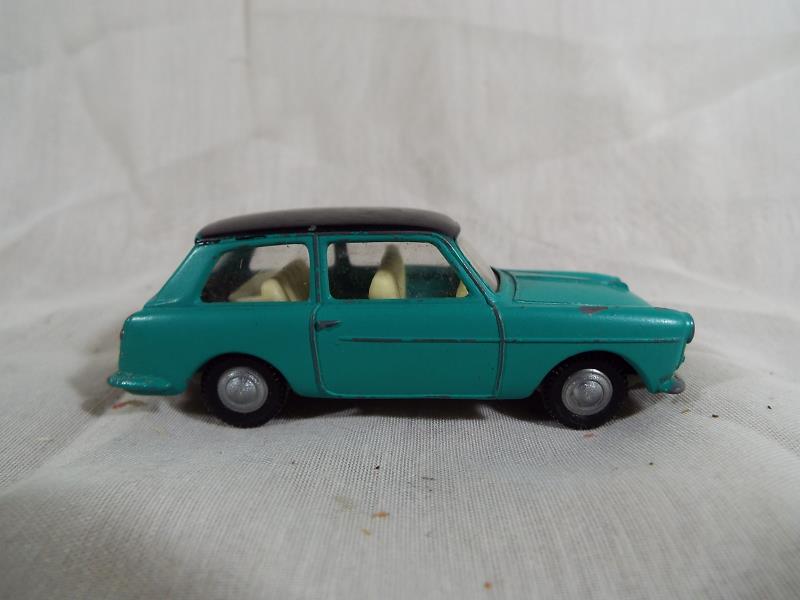 A Spot - On by Tri-ang diecast model Austin A 40, No. - Image 2 of 2