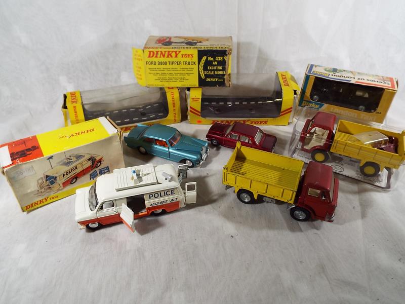 A small collection of vintage Dinky model motor vehicles to include Police Accident Unit #287,