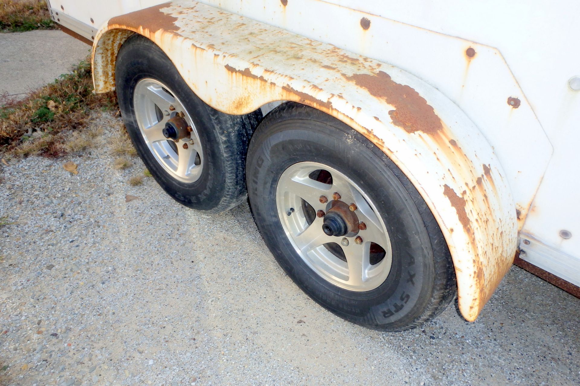 1990 Tandem Axle 16'x7' Enclosed Trailer - Image 11 of 16