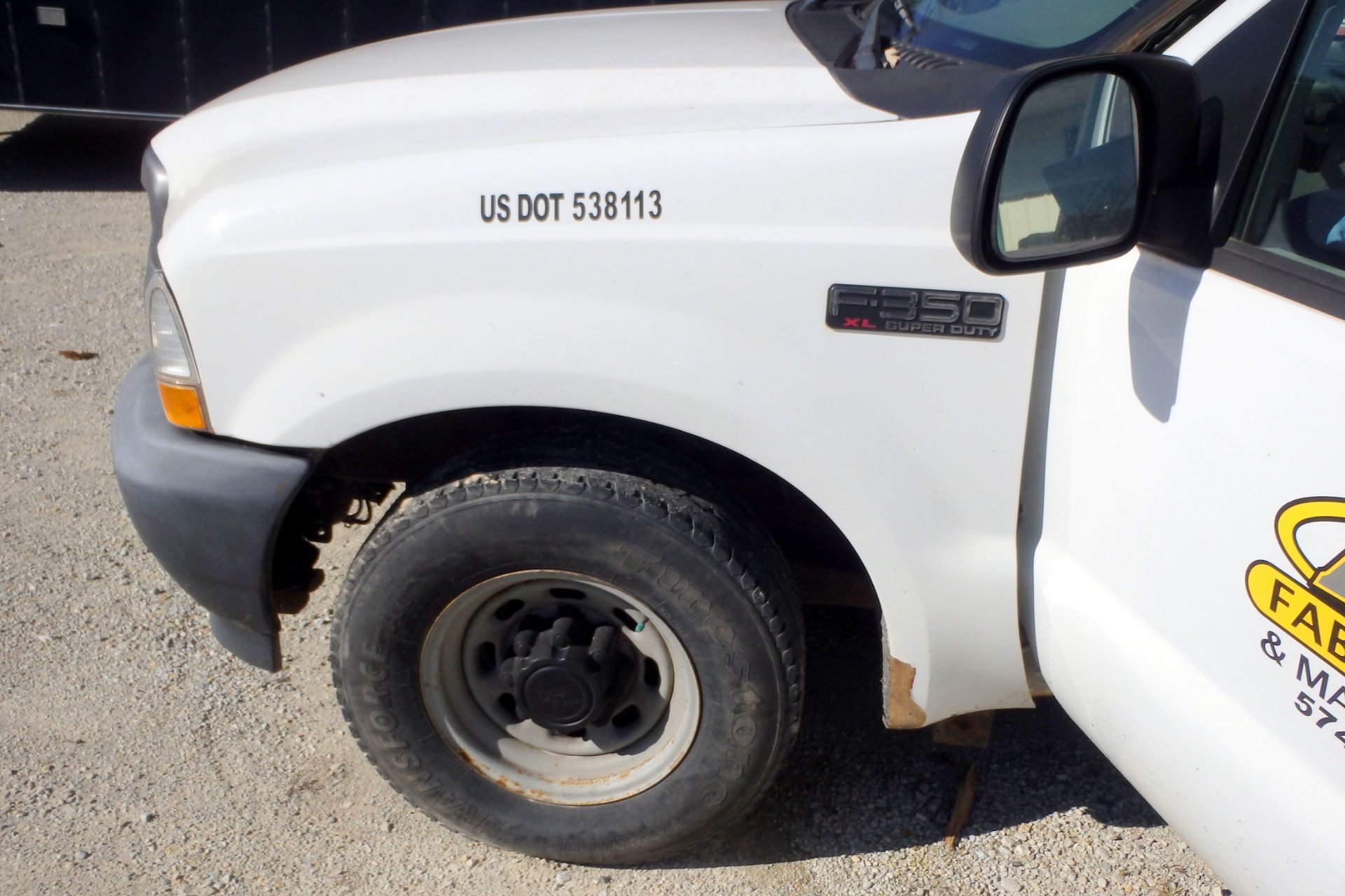 2003 Ford F350 Super Duty XL Flatbed Truck - Image 13 of 23