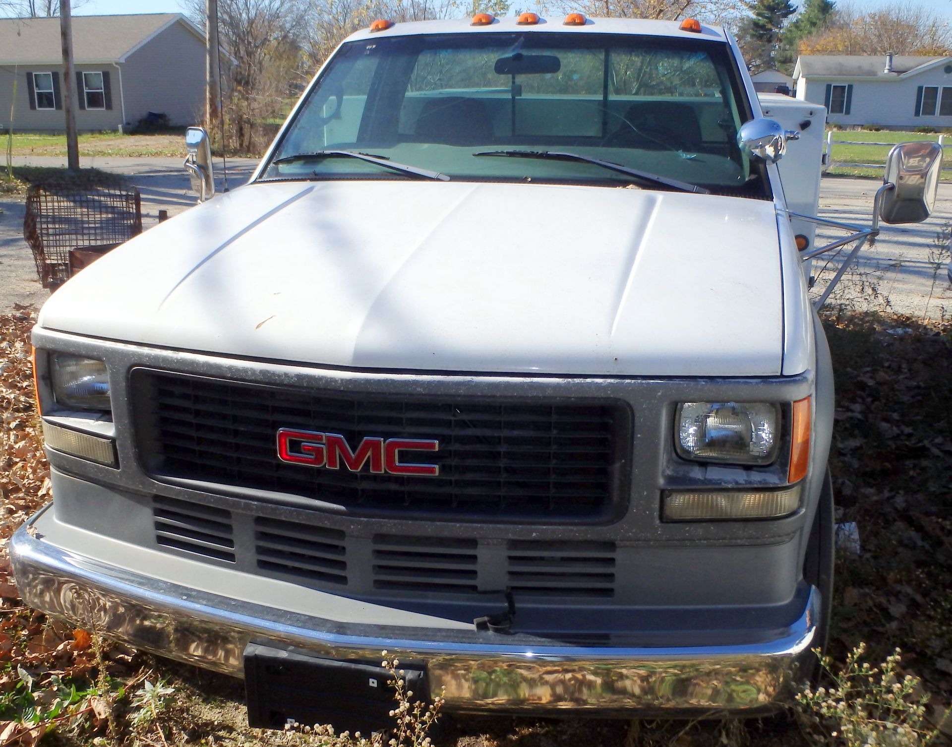 1998 GMC C3500HD Contractor Box Truck - Image 8 of 16