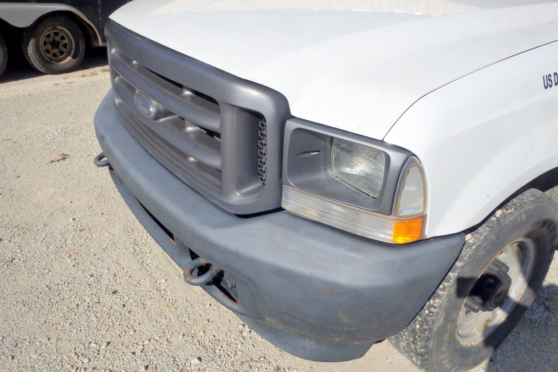 2003 Ford F350 Super Duty XL Flatbed Truck - Image 14 of 23
