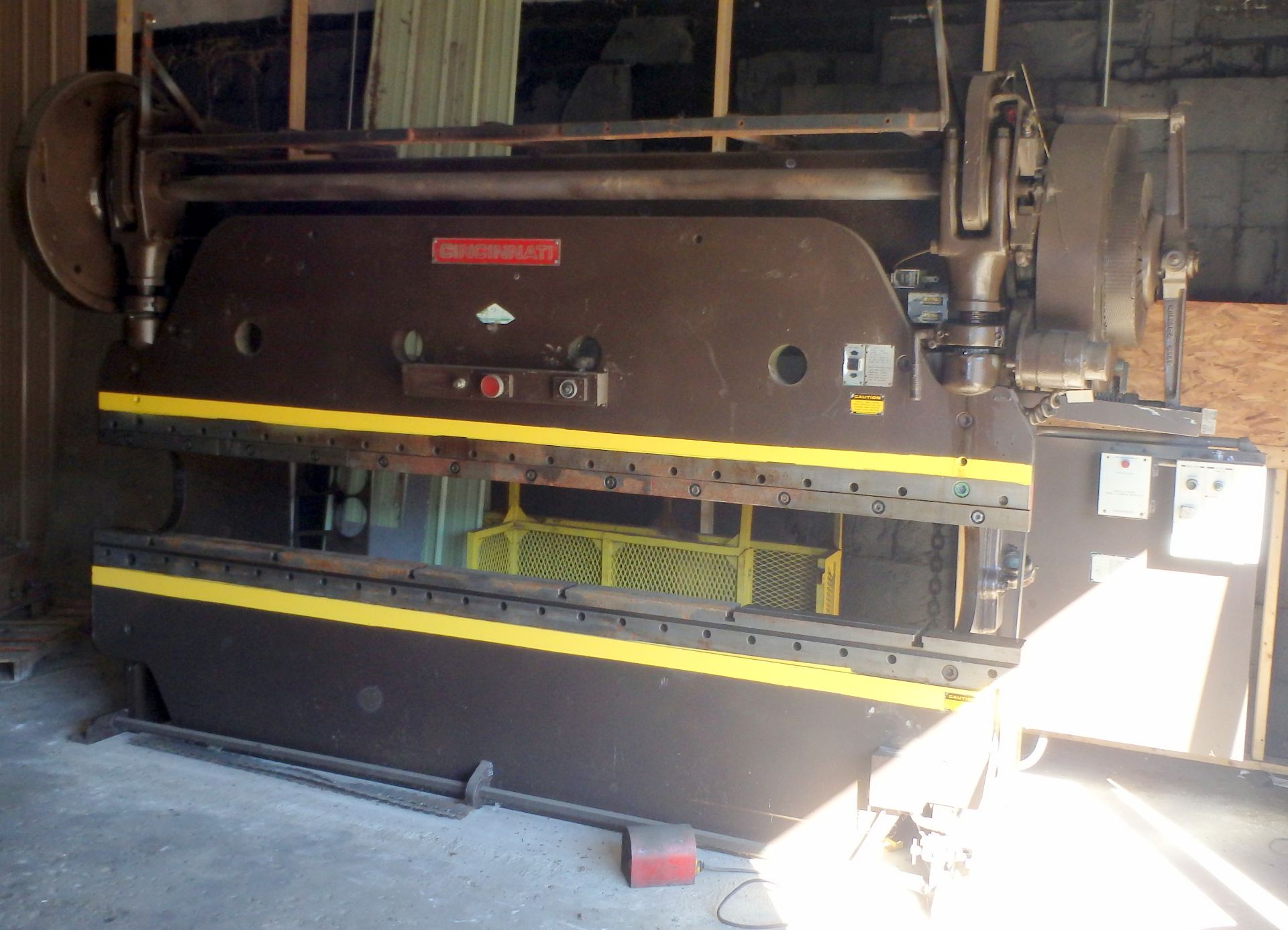 Cincinnati Mechanical Press Brake - Image 2 of 12