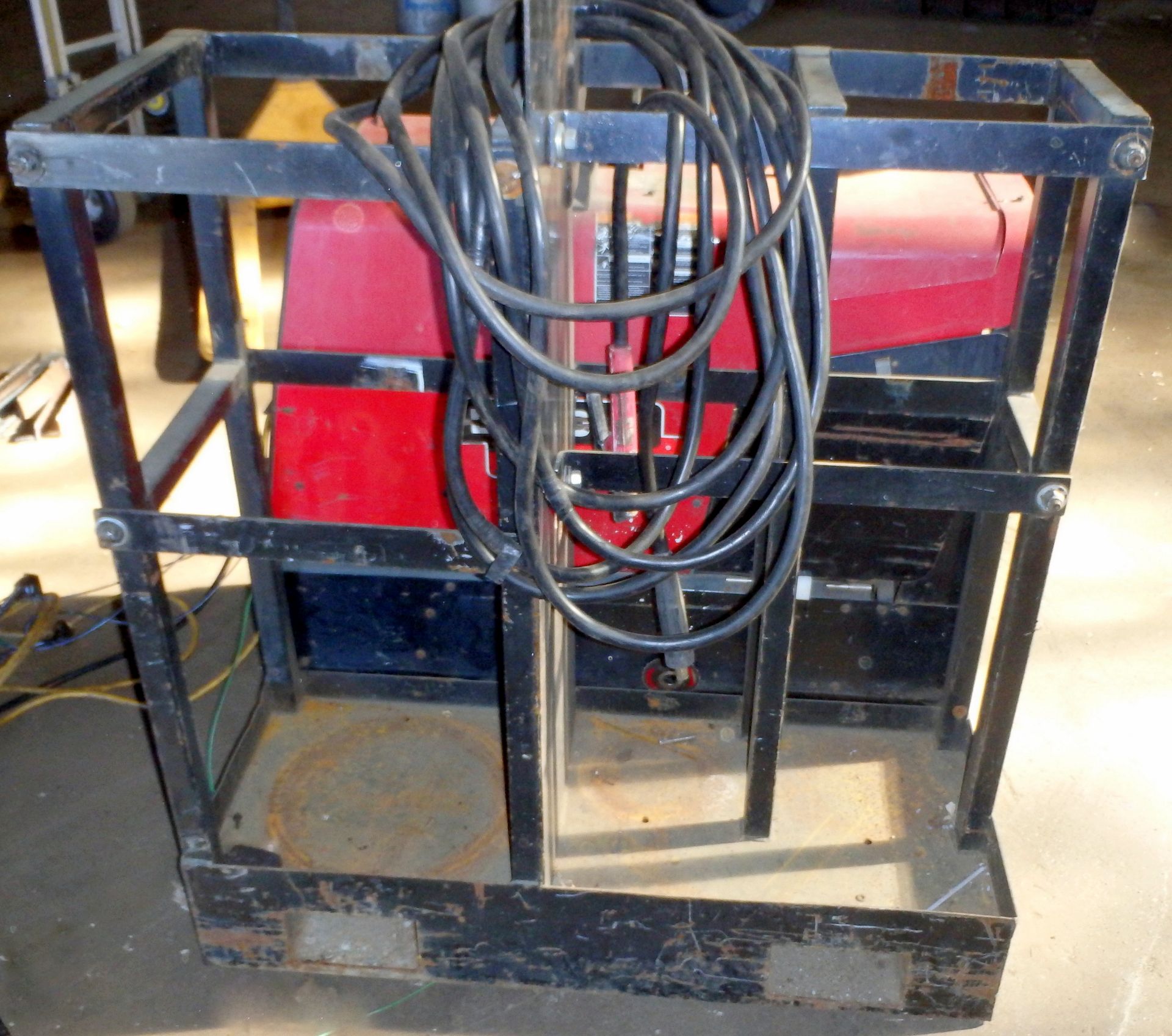 Lincoln Electric Welder Generator - Image 5 of 9