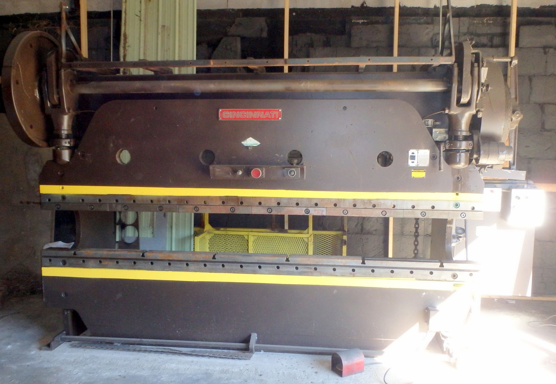 Cincinnati Mechanical Press Brake - Image 3 of 12