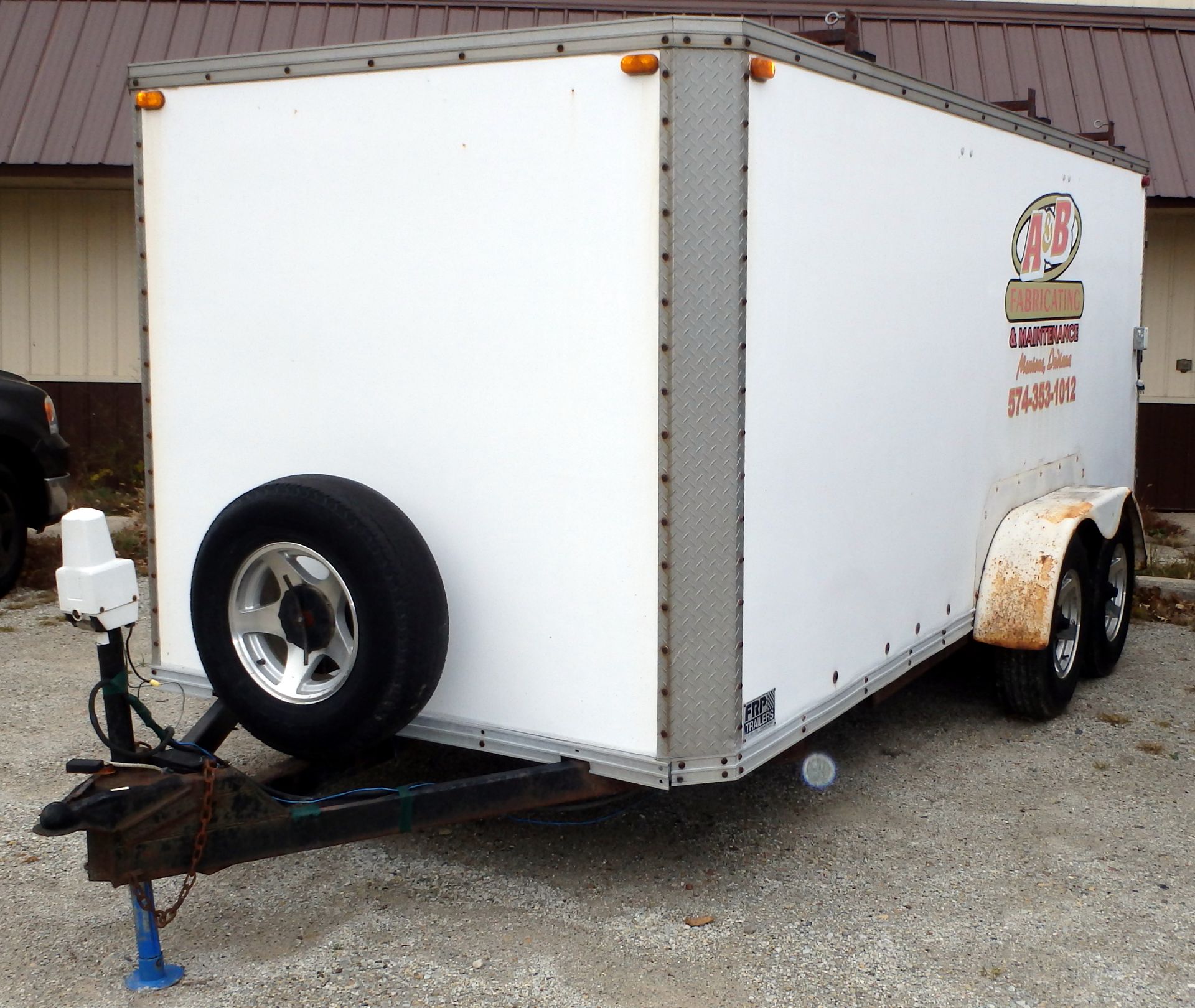 1990 Tandem Axle 16'x7' Enclosed Trailer