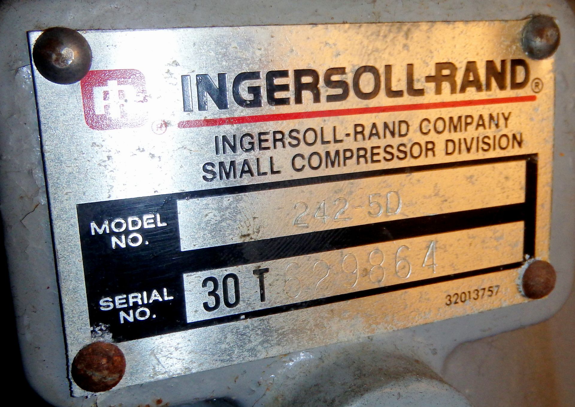 Ingersoll-Rand T30 Air Compressor - Image 3 of 4