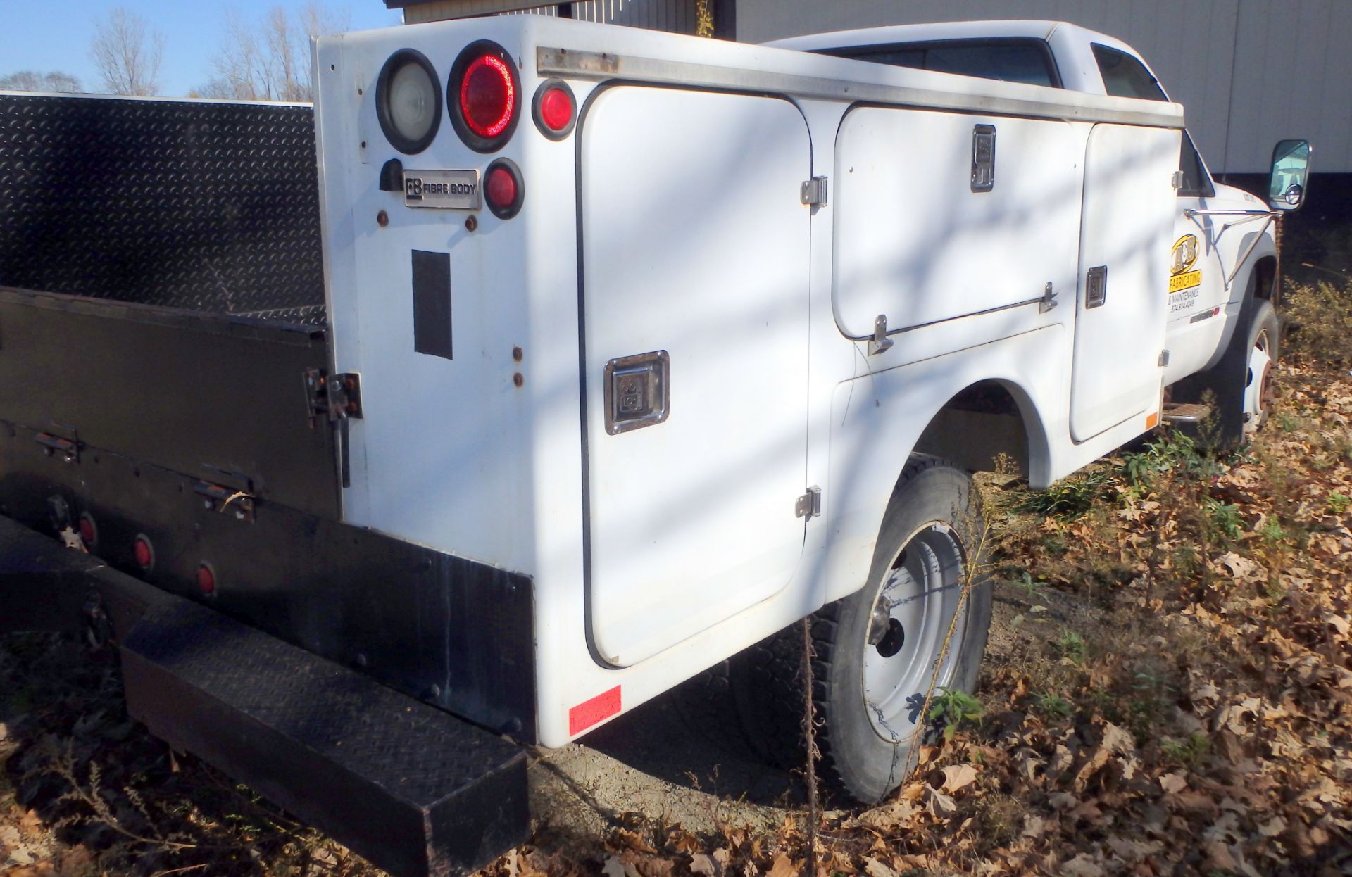 1998 GMC C3500HD Contractor Box Truck - Image 3 of 16