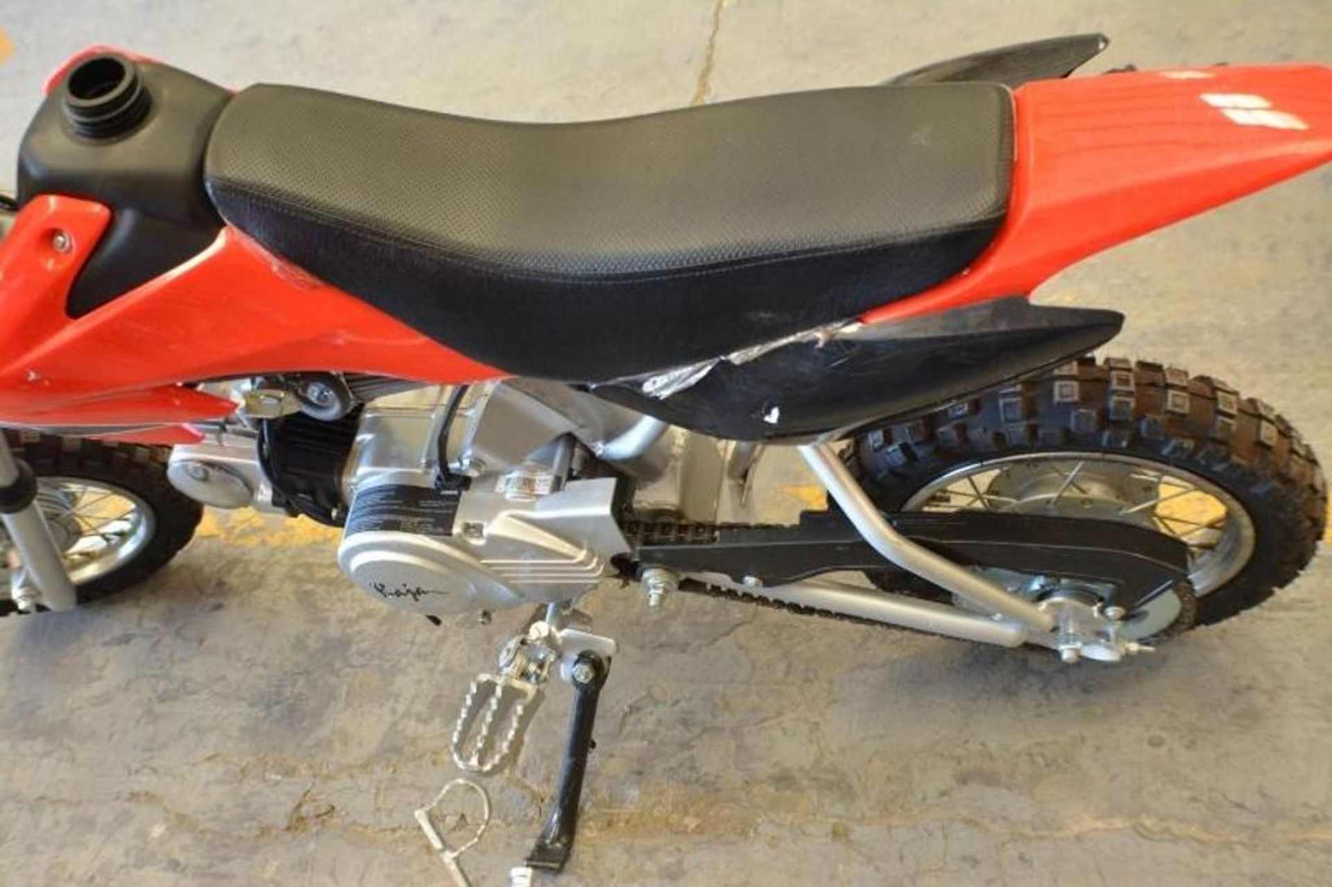 Dirt Bike 50cc 4 Stroke Red/Black Color. This unit is for EXPORT ONLY. Buyers acknowledges purchase - Image 6 of 6