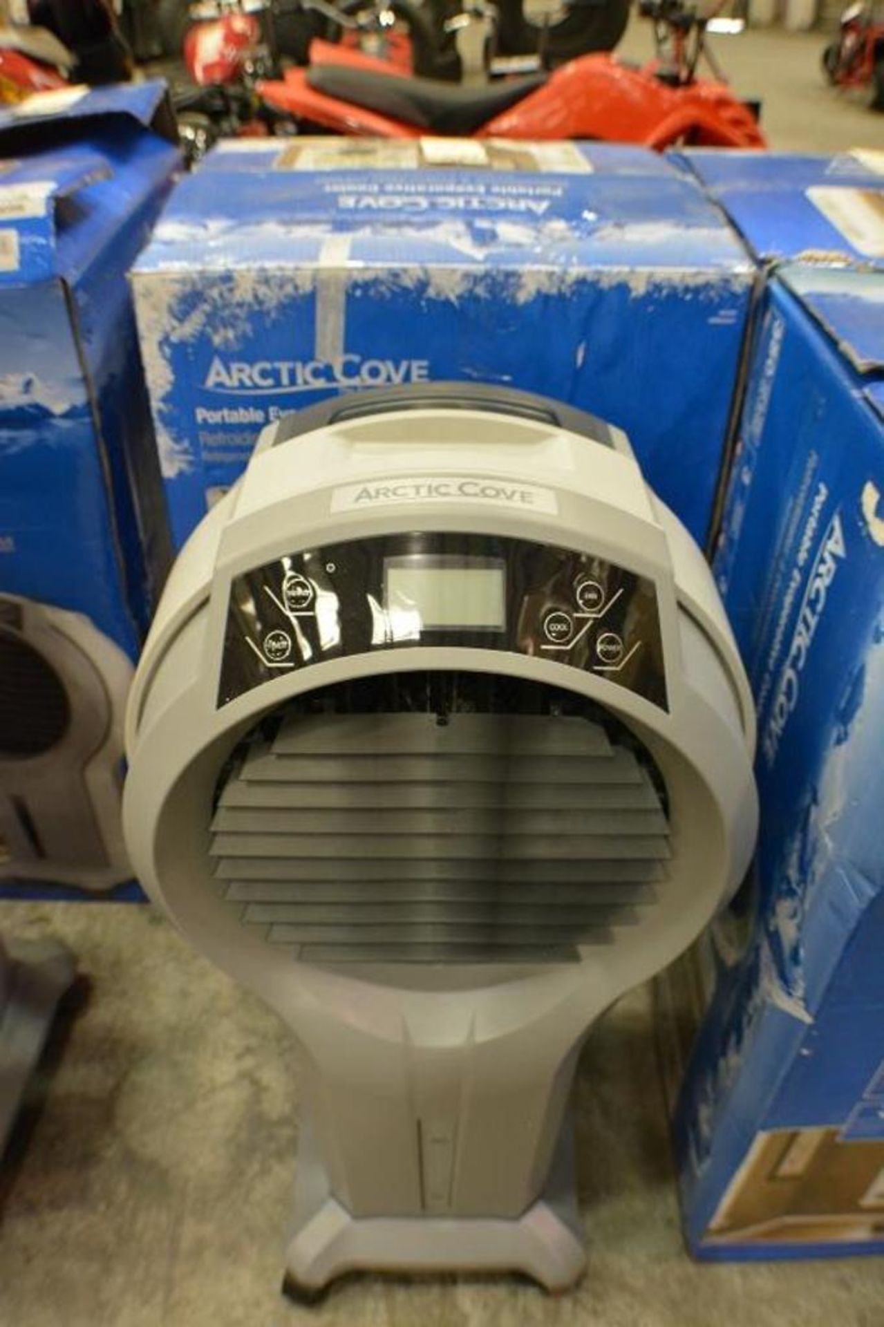 Portable Evaporative Cooler 350 Cubit Feet per minute air volume 3 Gallon Water Capacity 3 Speed Set - Image 2 of 3