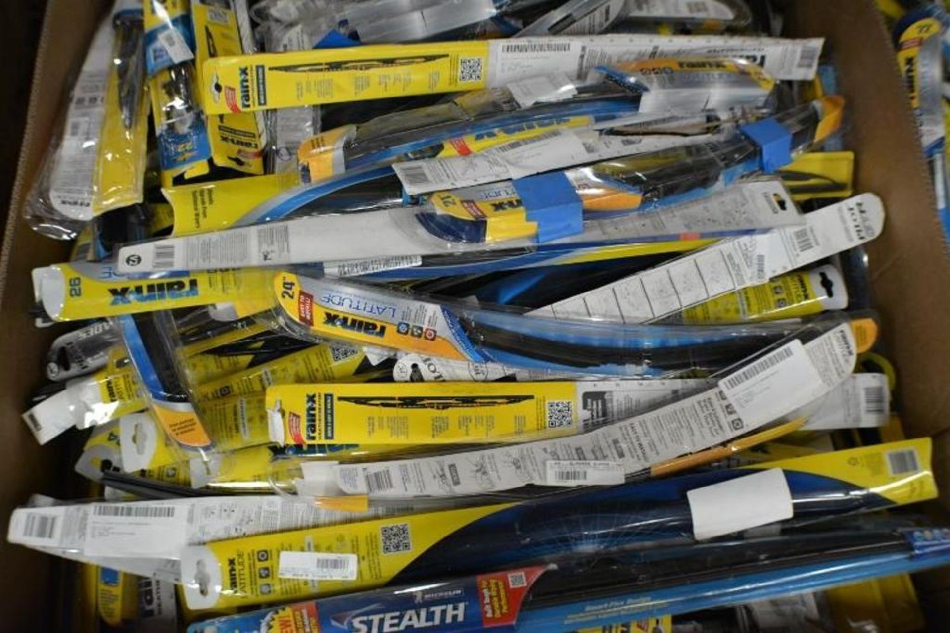 Wiper Blades. Assorted Brands and Sizes. Contents of Pallet - Image 3 of 3