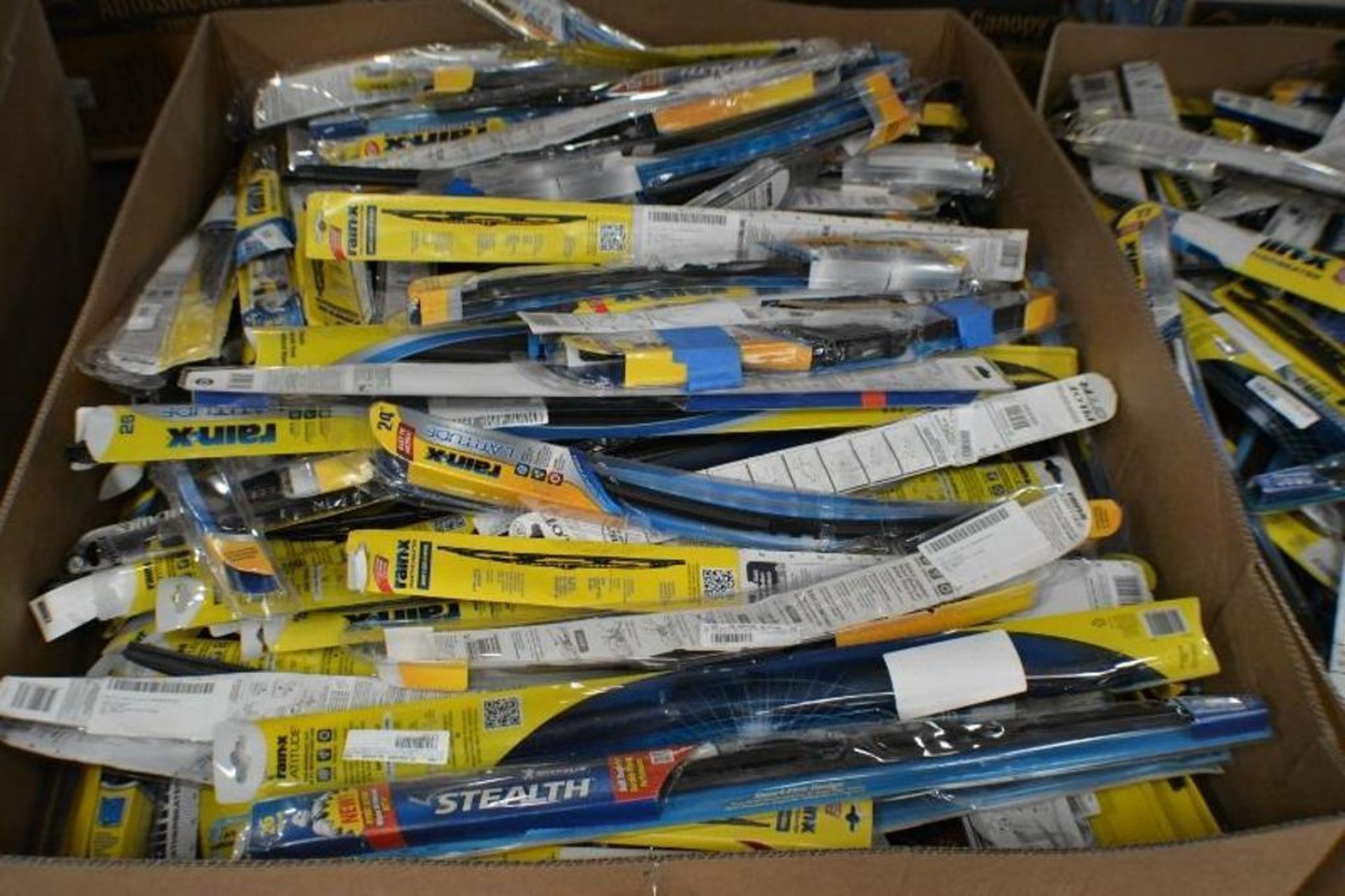 Wiper Blades. Assorted Brands and Sizes. Contents of Pallet - Image 2 of 3