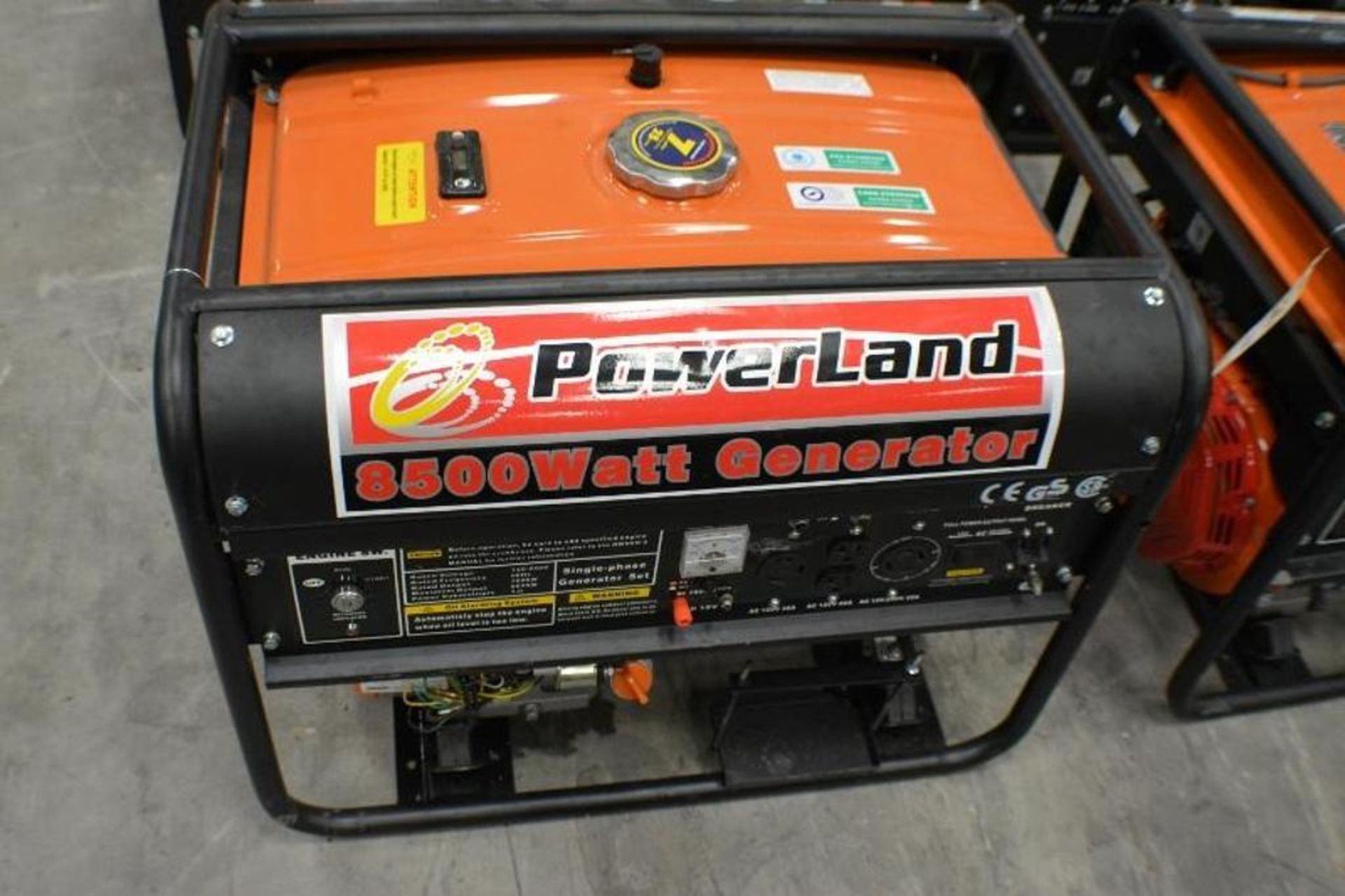 8500 Watts Gasoline Generator 16.0HP with Electric Start 120/240 Volts by Powerland