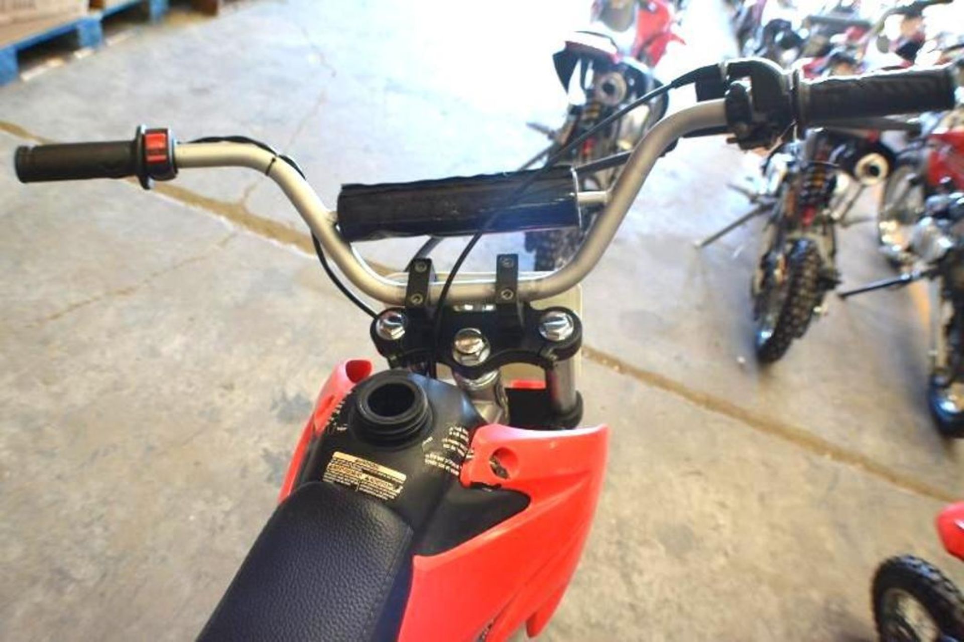 Dirt Bike 70cc 4 Stroke Red/Black Color. This unit is for EXPORT ONLY. Buyers acknowledges purchase - Image 7 of 7