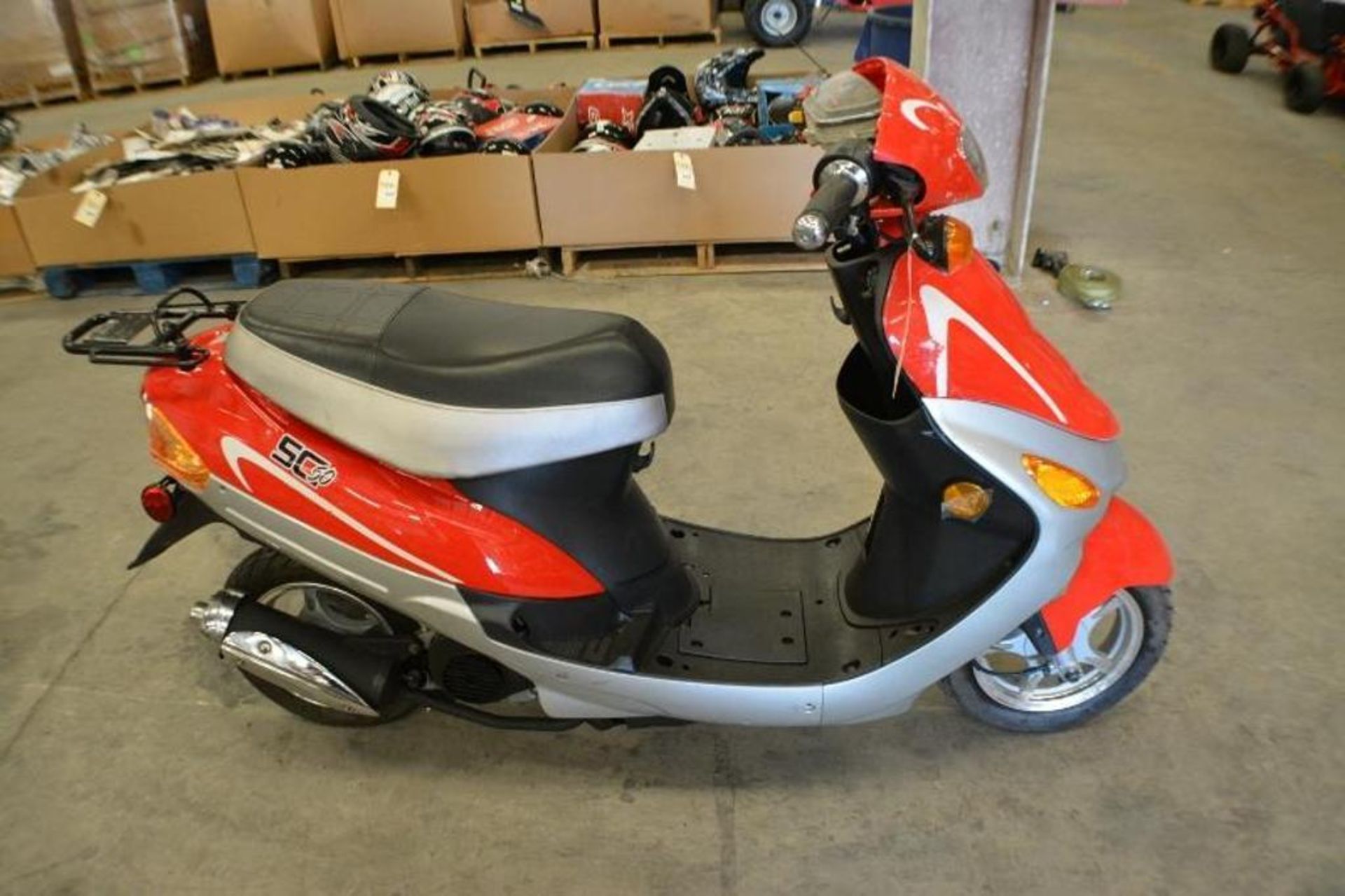 Electric Scooter 50cc Red/Black Color. This unit is for EXPORT ONLY. Buyers acknowledges is for expo - Image 2 of 7