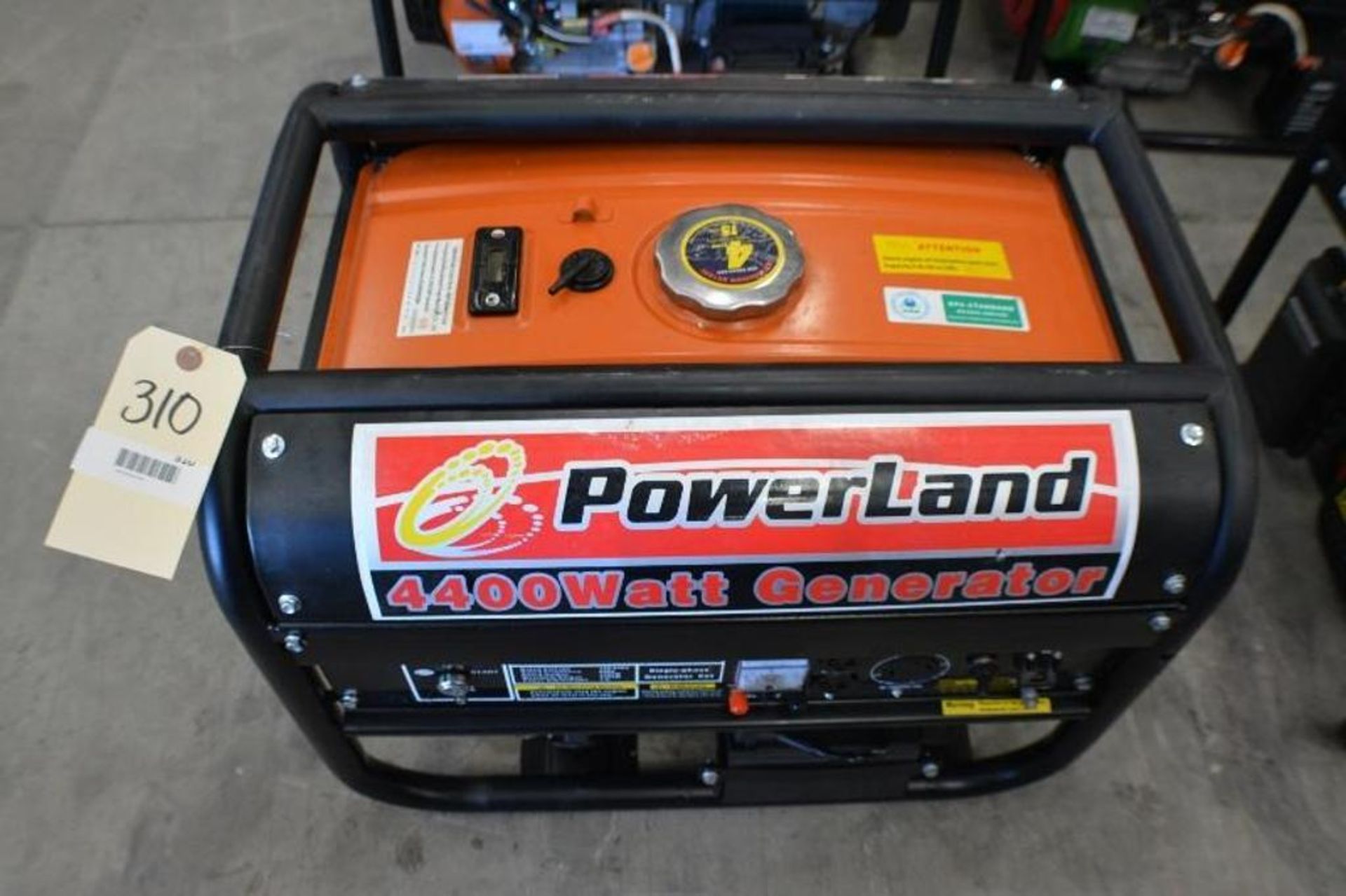 4400 Watts Gasoline Generator 7.5HP 120-240V with Electric Start by Powerland