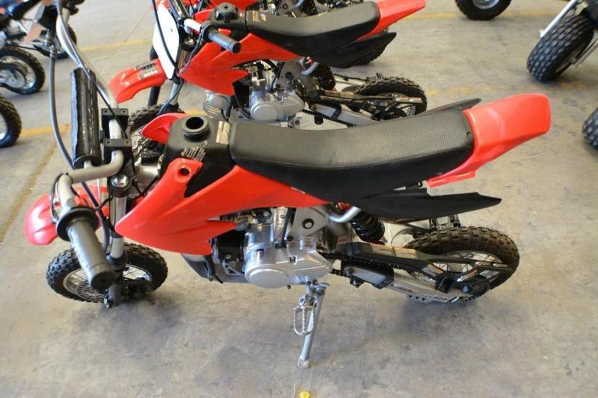 Dirt Bike 70cc 4 Stroke Red/Black Color. This unit is for EXPORT ONLY. Buyers acknowledges purchase - Image 3 of 7