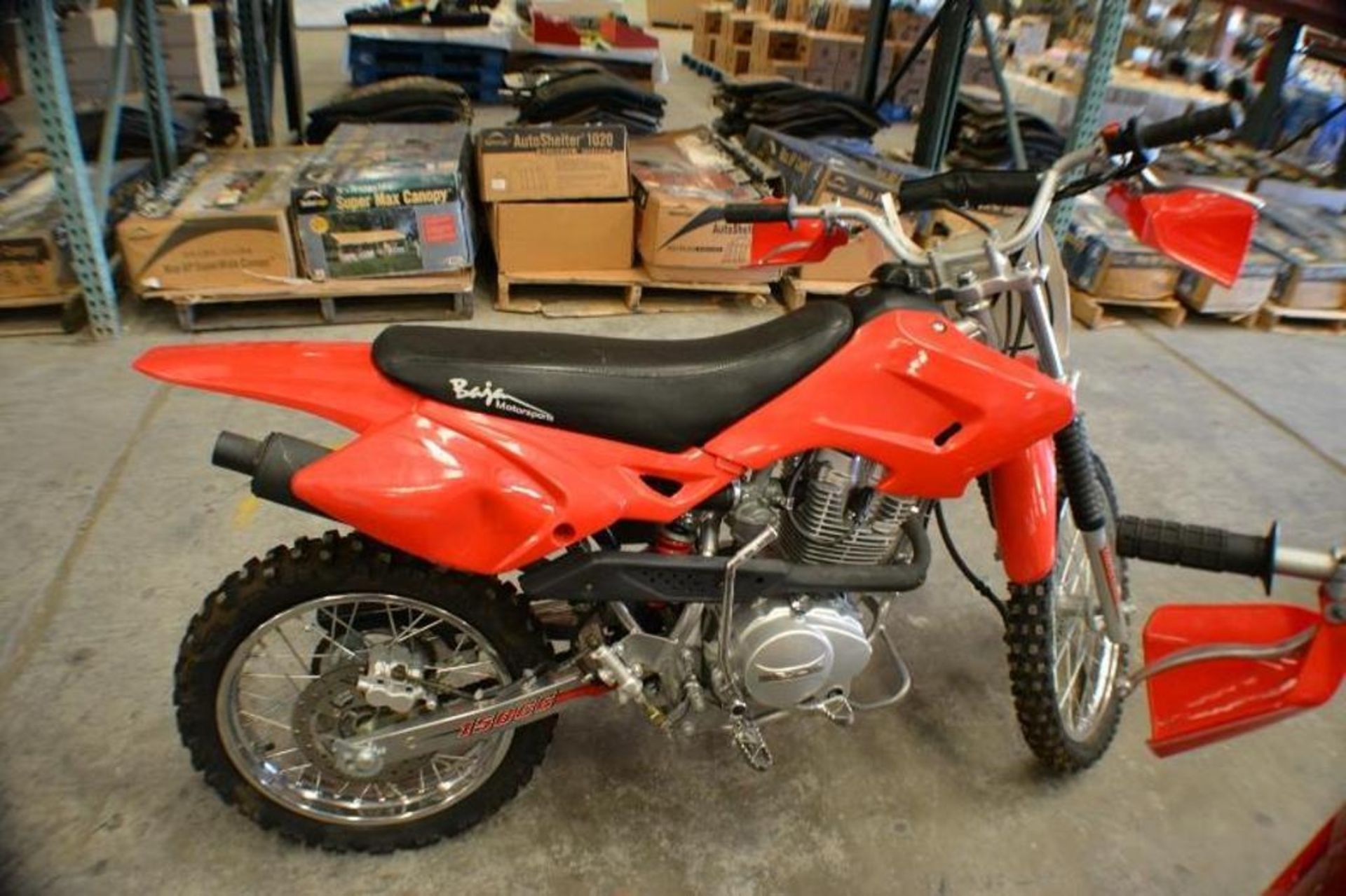 Dirt Bike 150cc 4 stroke Red/Black Color. This unit is for EXPORT ONLY. Buyers acknowledges purchase - Image 4 of 9