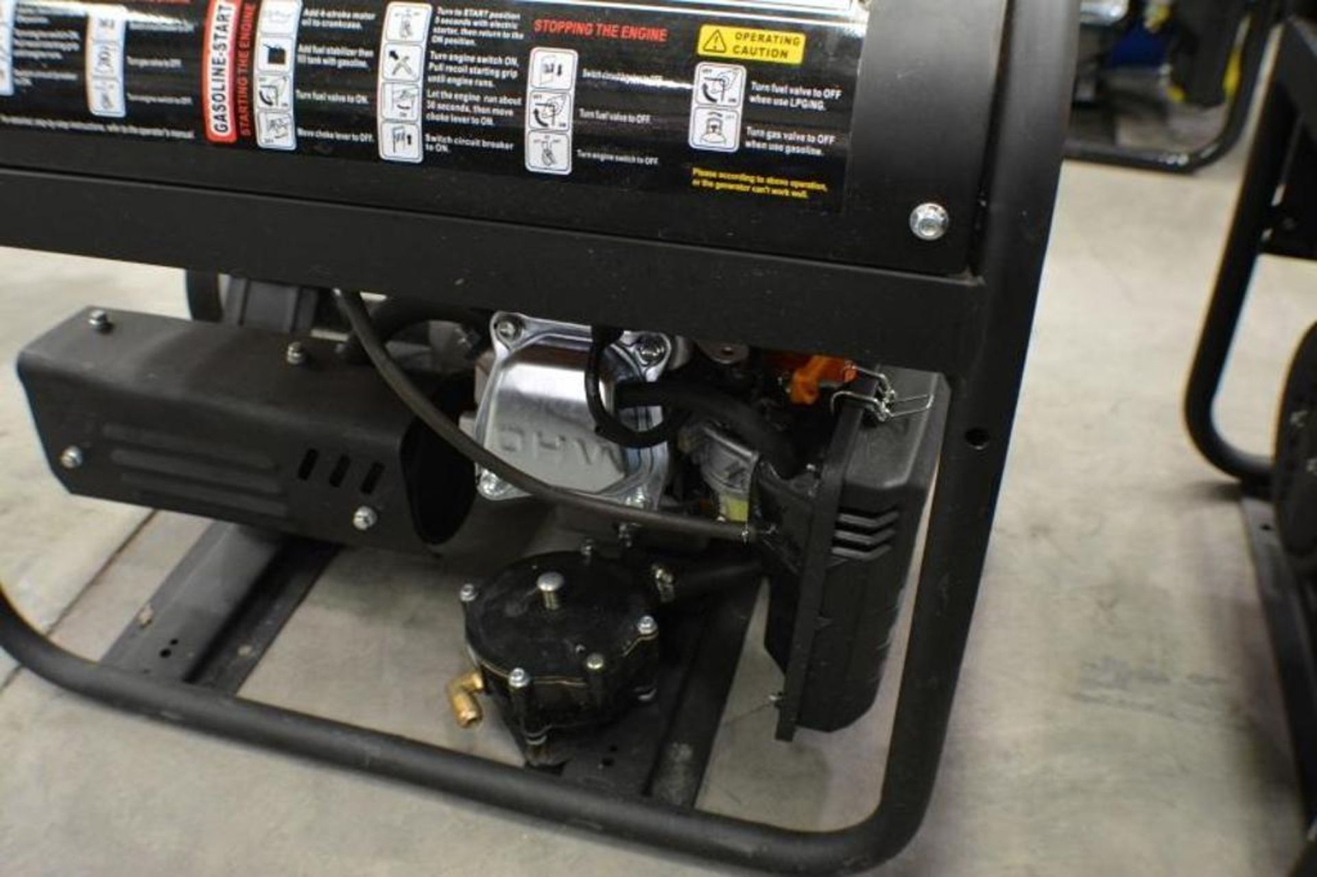 4400 Watts Dual Fuel Gas and LPG 7.5HP 120-240V with Electric Start by Powerland - Image 6 of 6