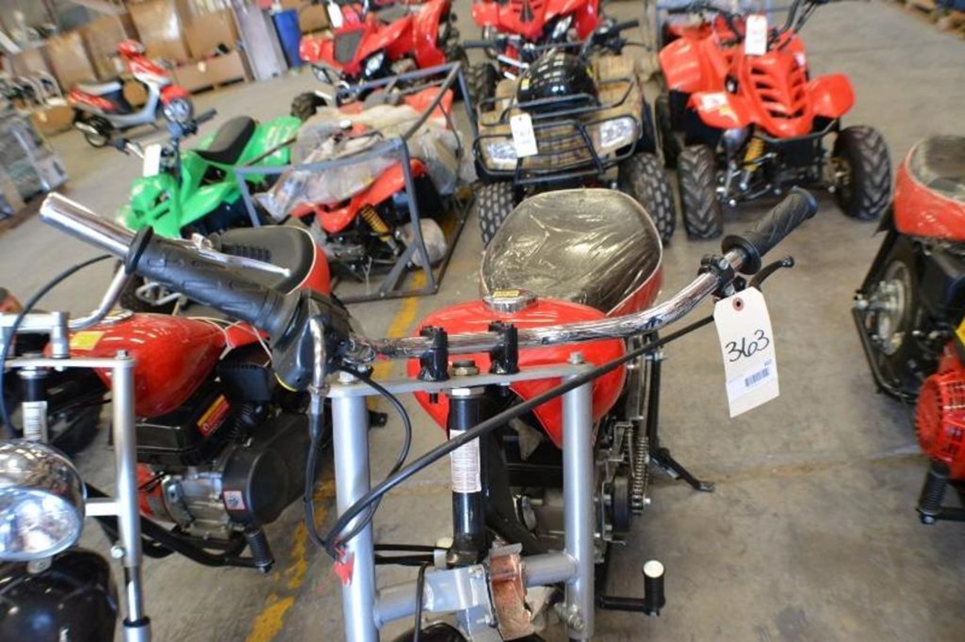 Chopper 196cc 4 Stroke. Red/Black Color. This unit are for EXPORT ONLY. Buyers acknowledges is for e - Image 2 of 9