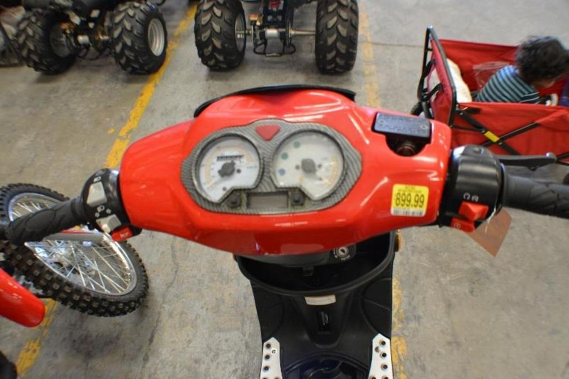 Electric Scooter 50cc Red/Black Color. This unit is for EXPORT ONLY. Buyers acknowledges is for expo - Image 4 of 8