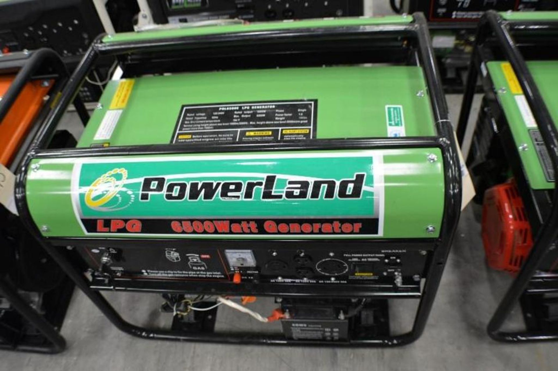 6500 Watts LPG Generator 60Hz 16.0HP Single Phase 120/240Volts with Electric Start by Powerland