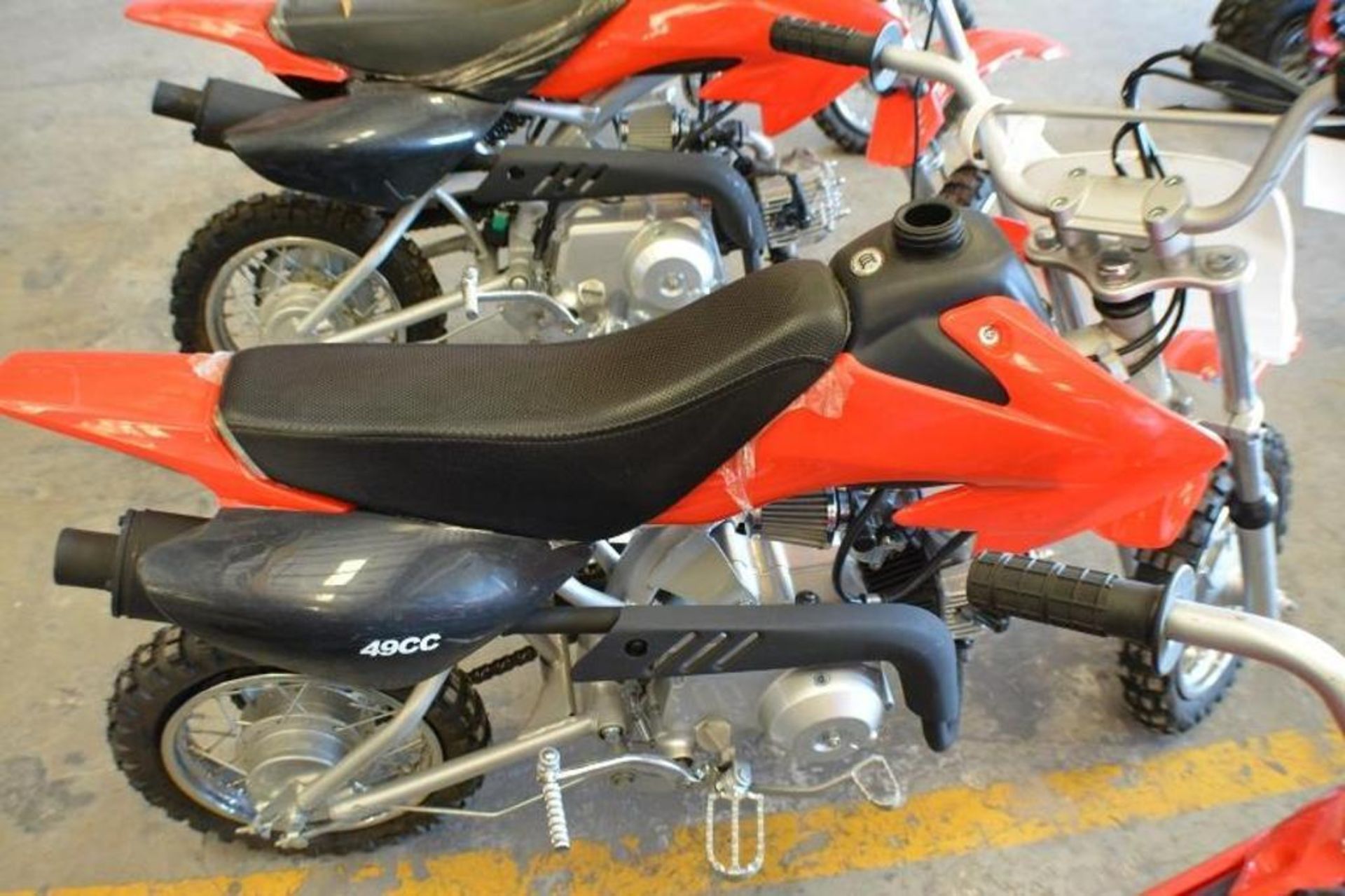 Dirt Bike 50cc 4 Stroke Red/Black Color. This unit is for EXPORT ONLY. Buyers acknowledges purchase - Image 5 of 5