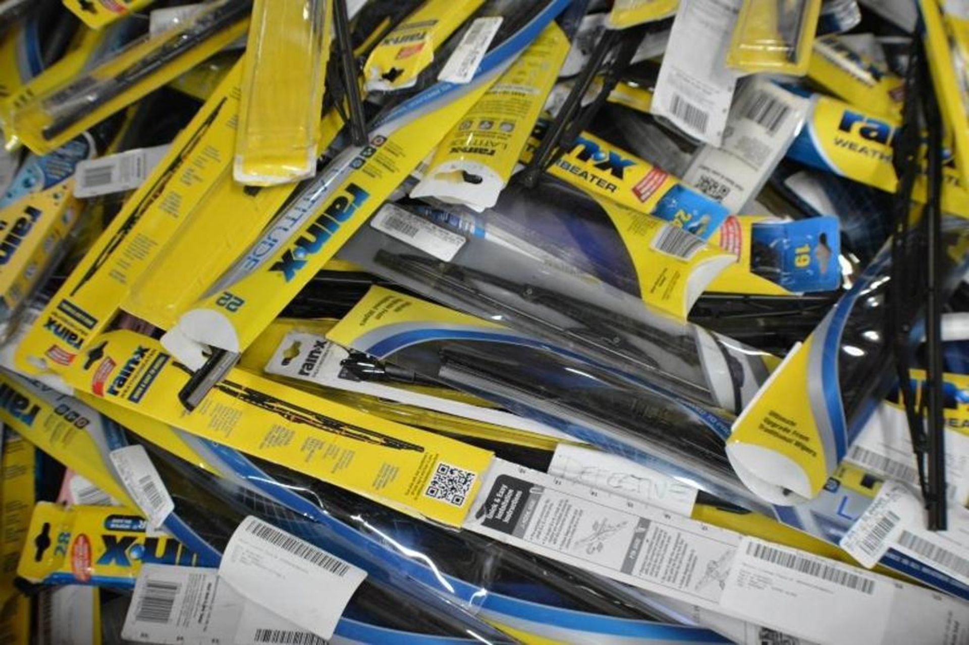 Wiper Blades. Assorted Brands and Sizes. Contents of Pallet - Image 3 of 3