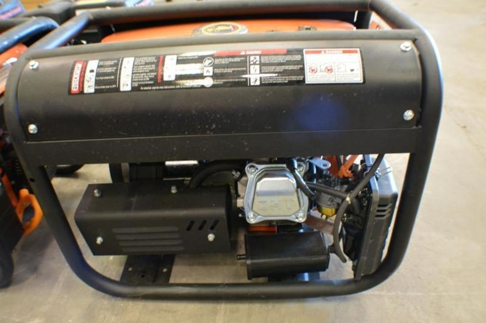 4400 Watts Gasoline Generator 6.5HP 120-240Volts with Electric Start by Powerland - Image 5 of 5