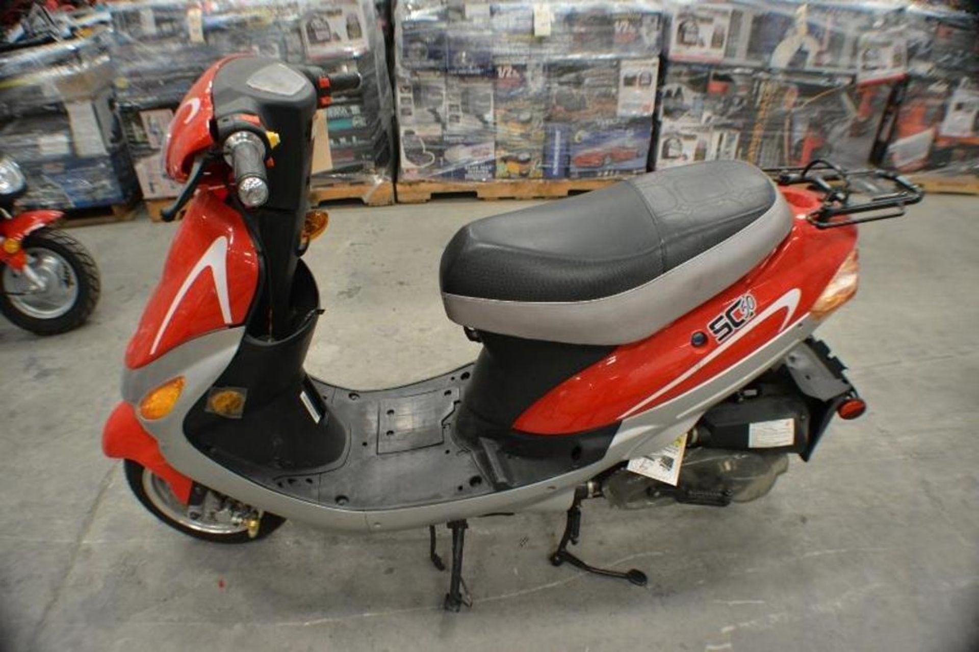 Electric Scooter 50cc Red/Black Color. This unit is for EXPORT ONLY. Buyers acknowledges is for expo - Image 7 of 7