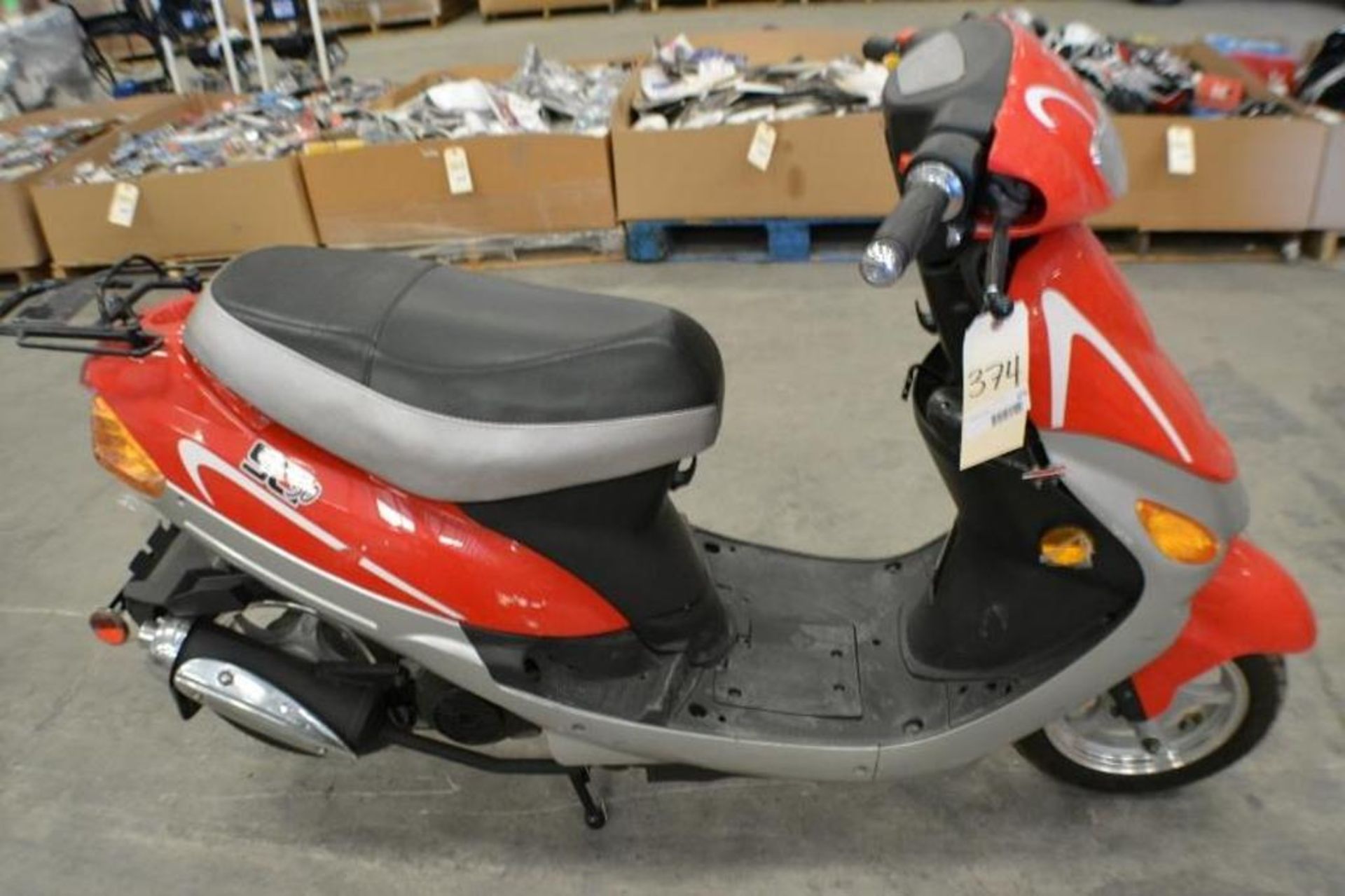 Electric Scooter 50cc Red/Black Color. This unit is for EXPORT ONLY. Buyers acknowledges is for expo - Image 2 of 7