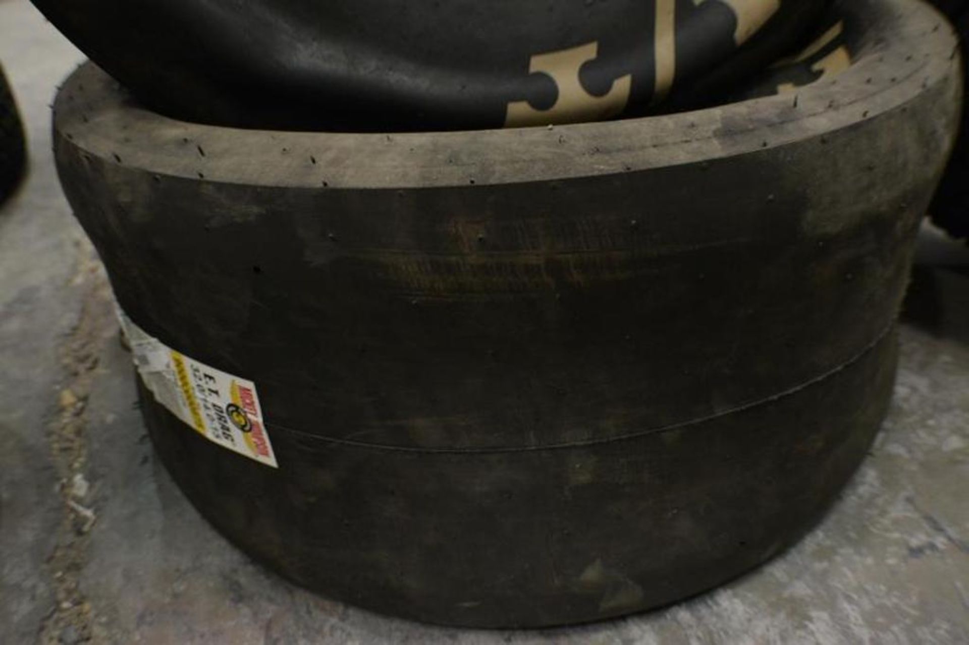 Tires. Set of 2 Tires 32.0 14.0-15 ET Drag by Mickey Thompson - Image 5 of 5