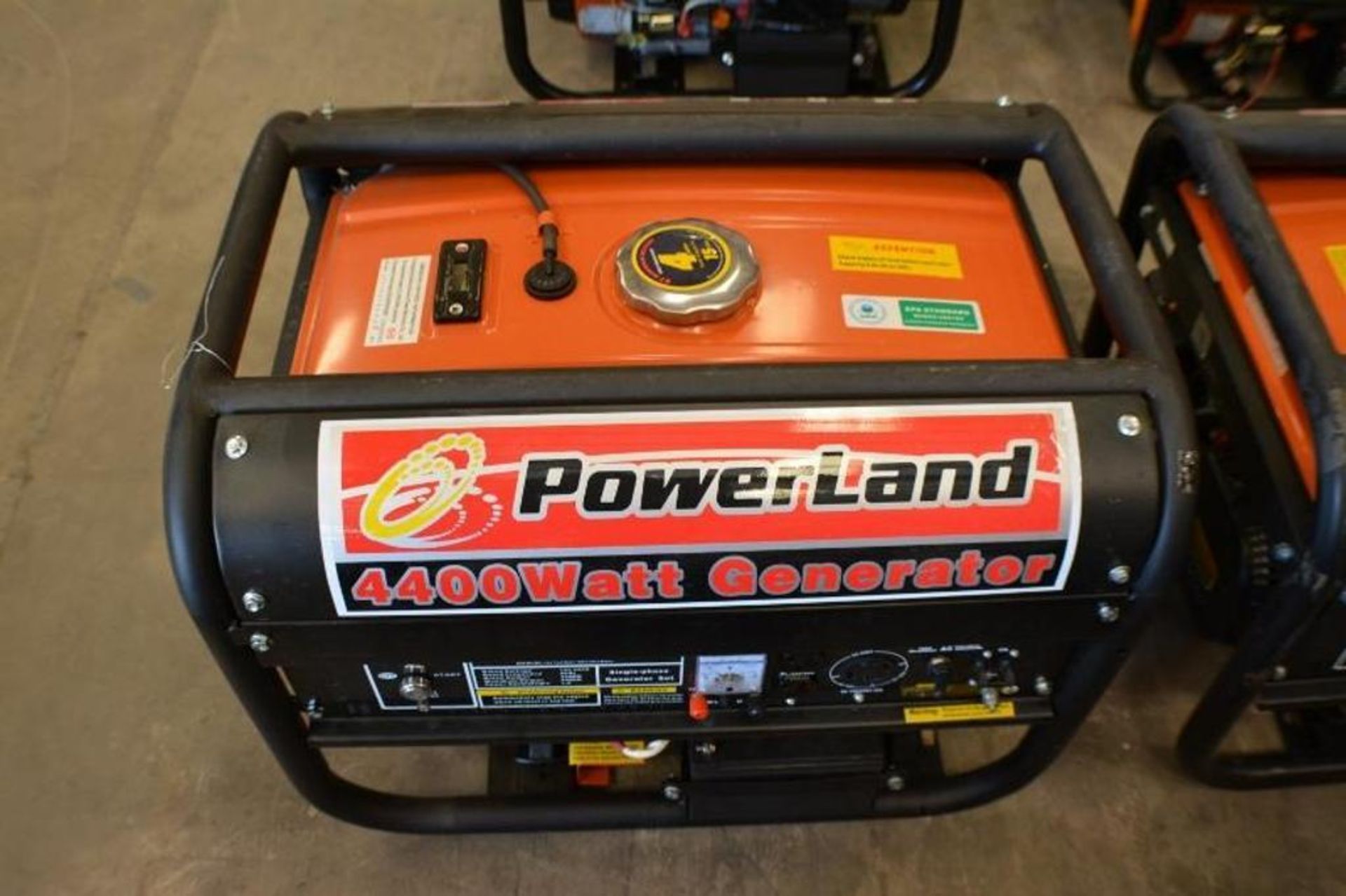 4400 Watts Gasoline Generator 6.5HP 120-240Volts with Electric Start by Powerland