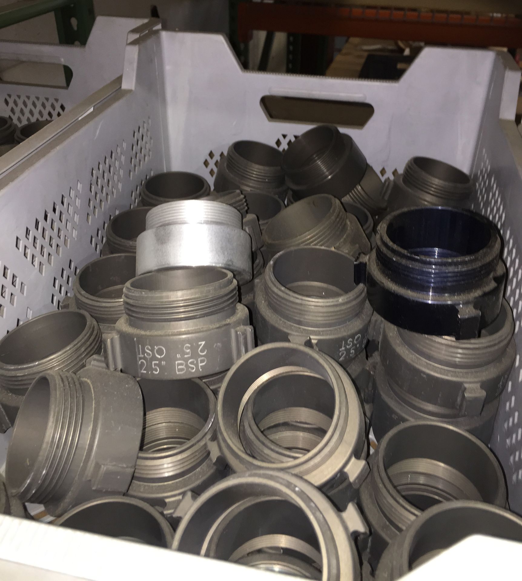 (1) shelf of couplings in various sizes - Image 8 of 9